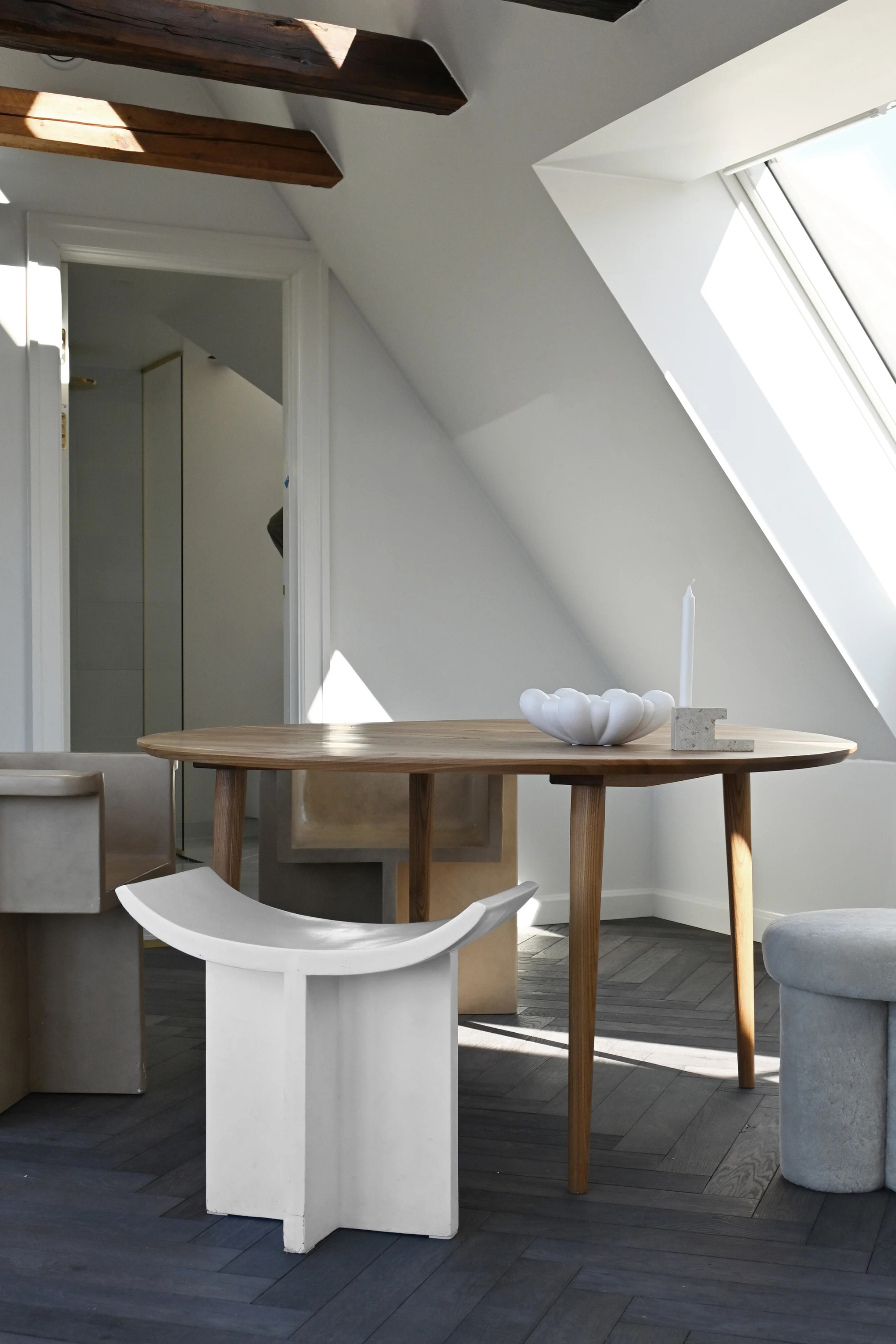 Bloom Tálca, közepes, csontfehér