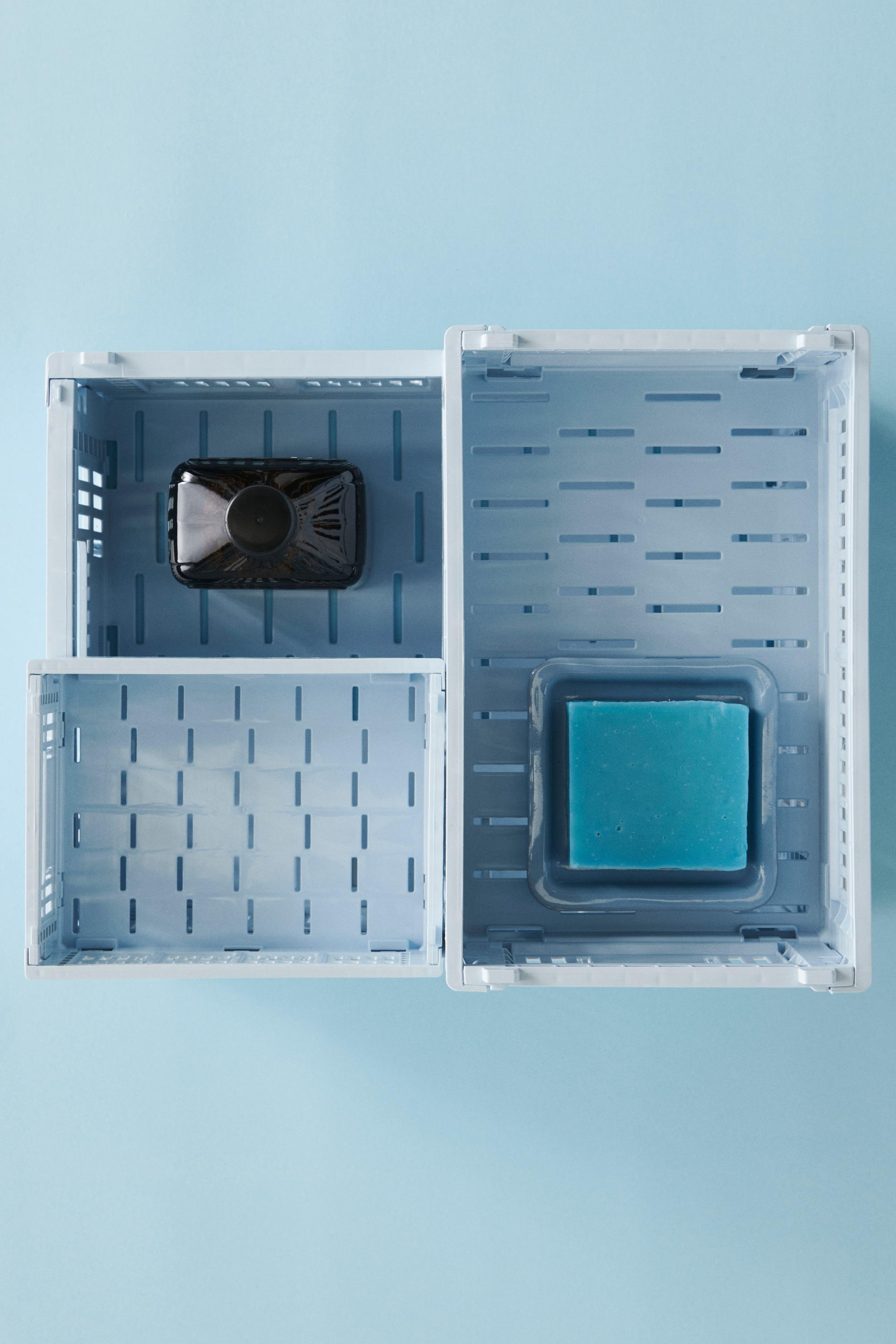 Összecsukható világoskék rekesz M