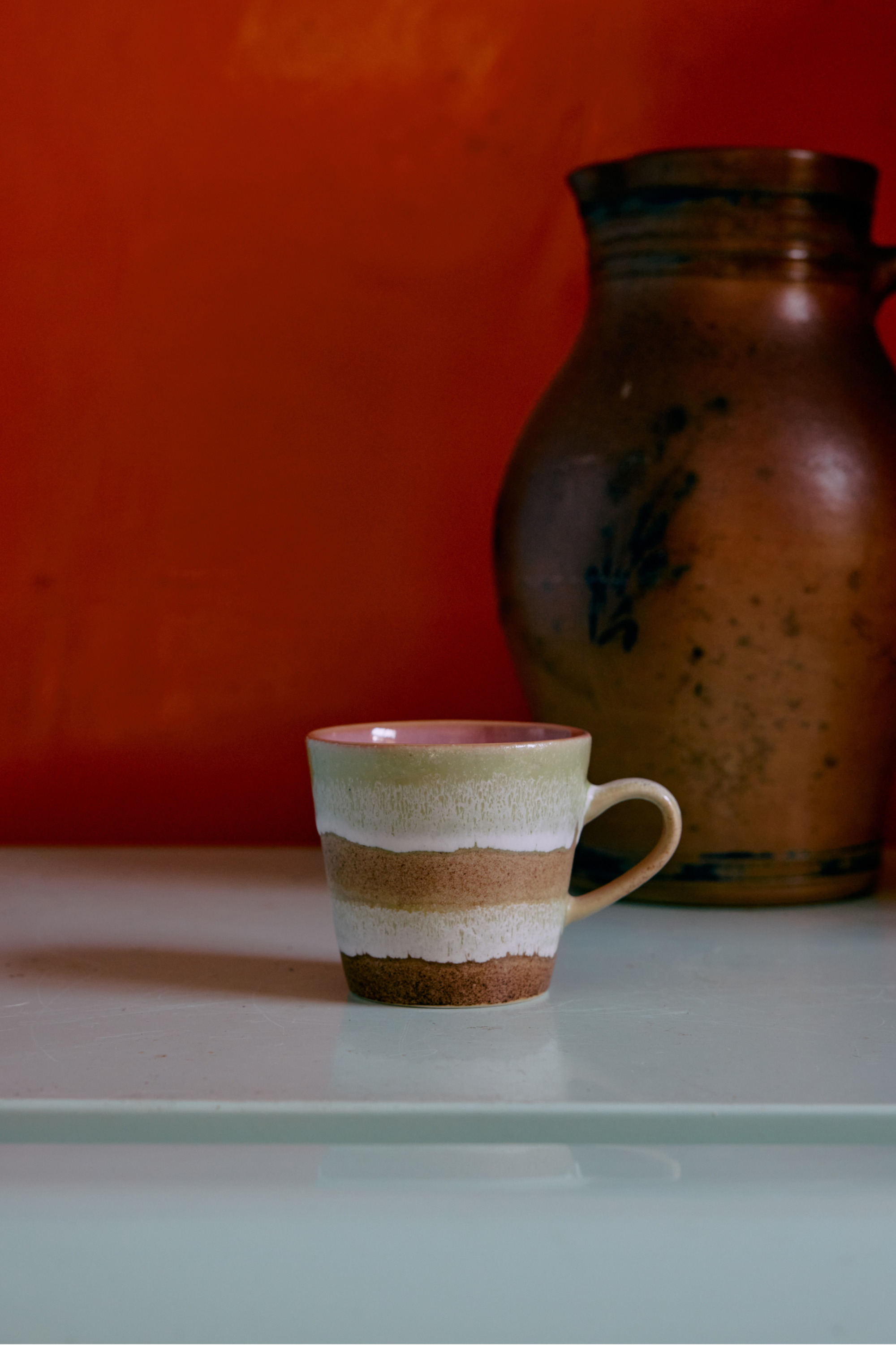 70s Ceramics: Umber americano bögre