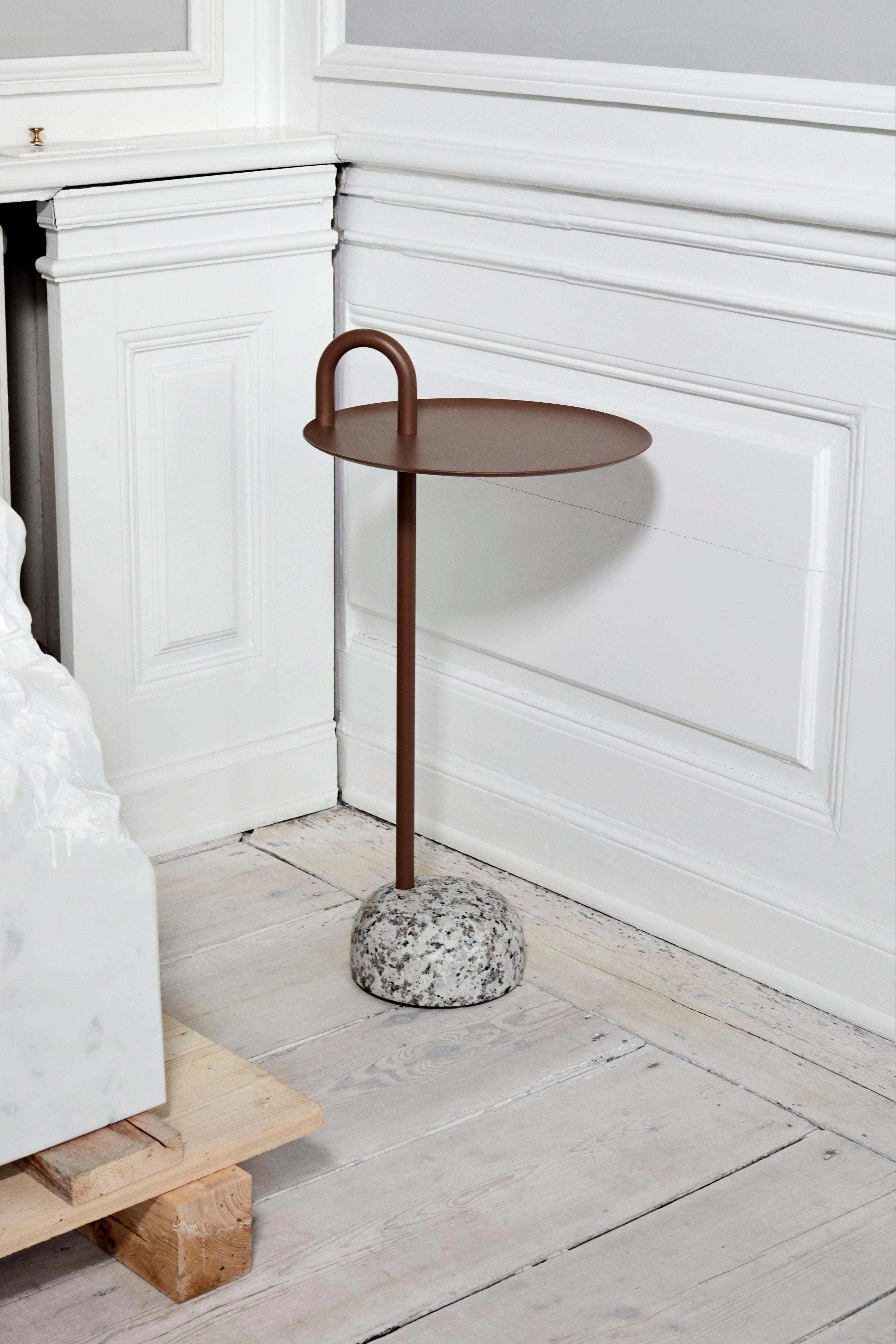 Bowler Granite base-Ø36 x H70,5-Pale brown powder coated steel tabletop | Hay | Home of Solinfo