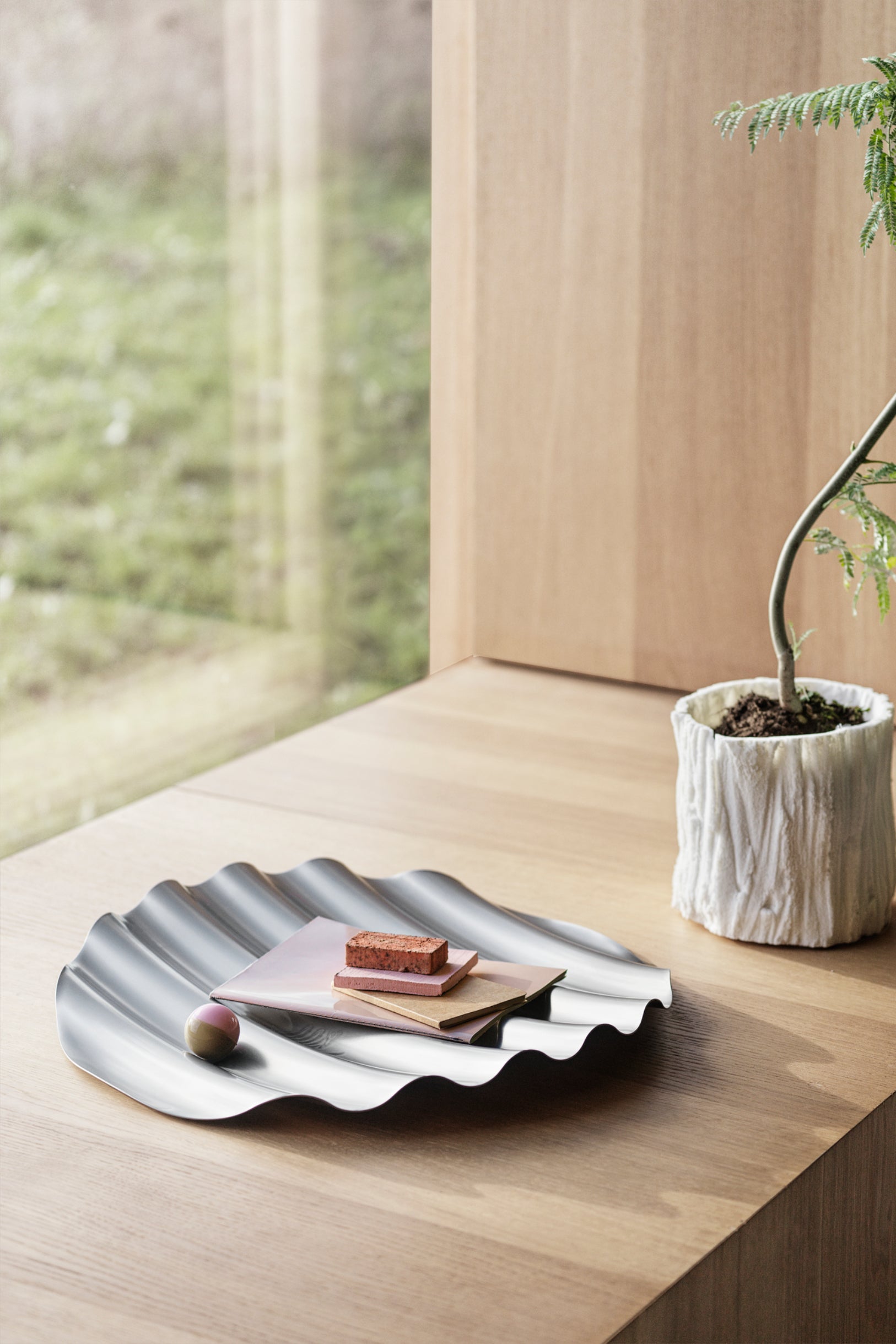 Home of Solinfo | Muuto | Wave Tray