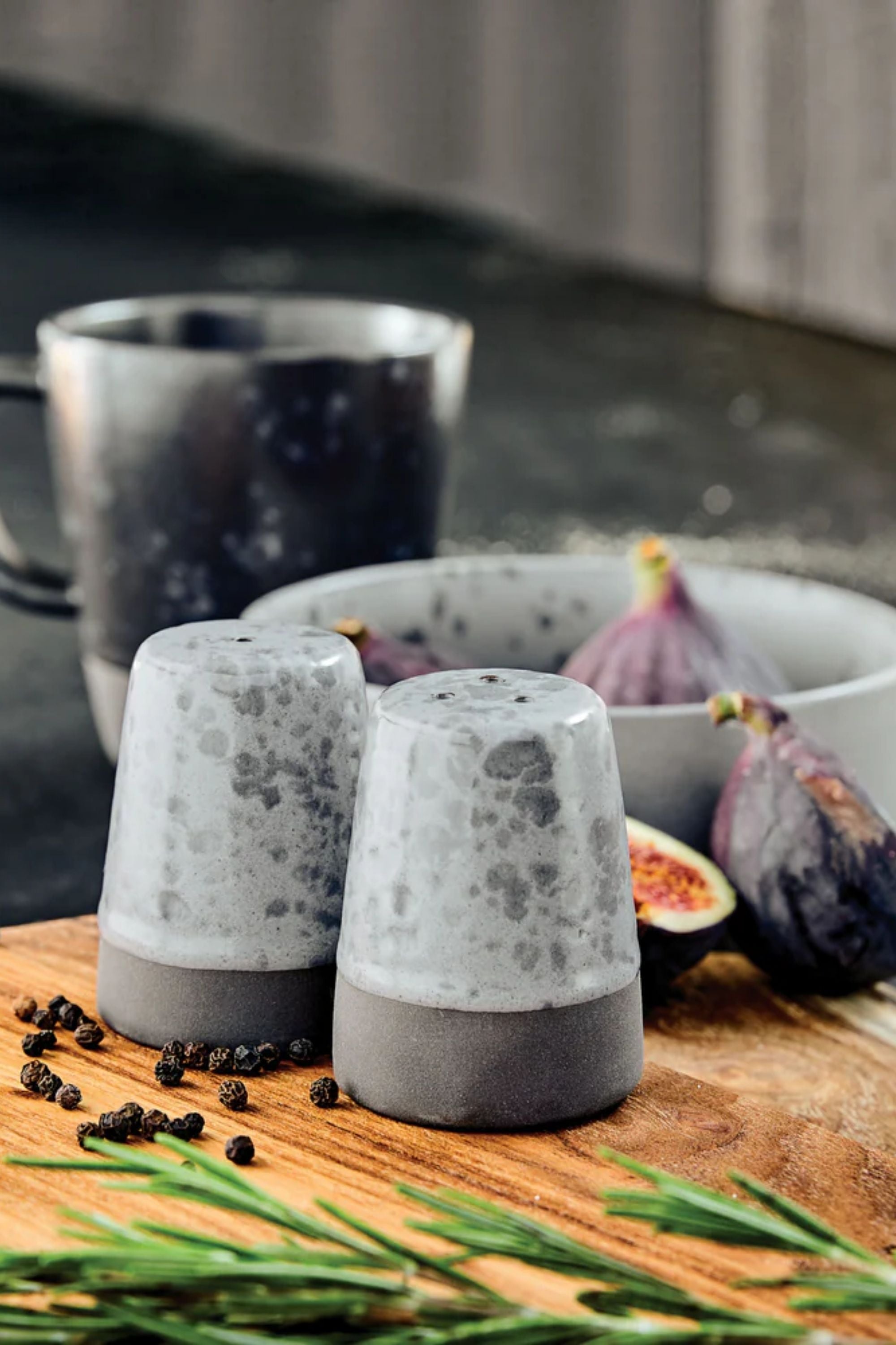 RAW Nordic Grey salt and pepper