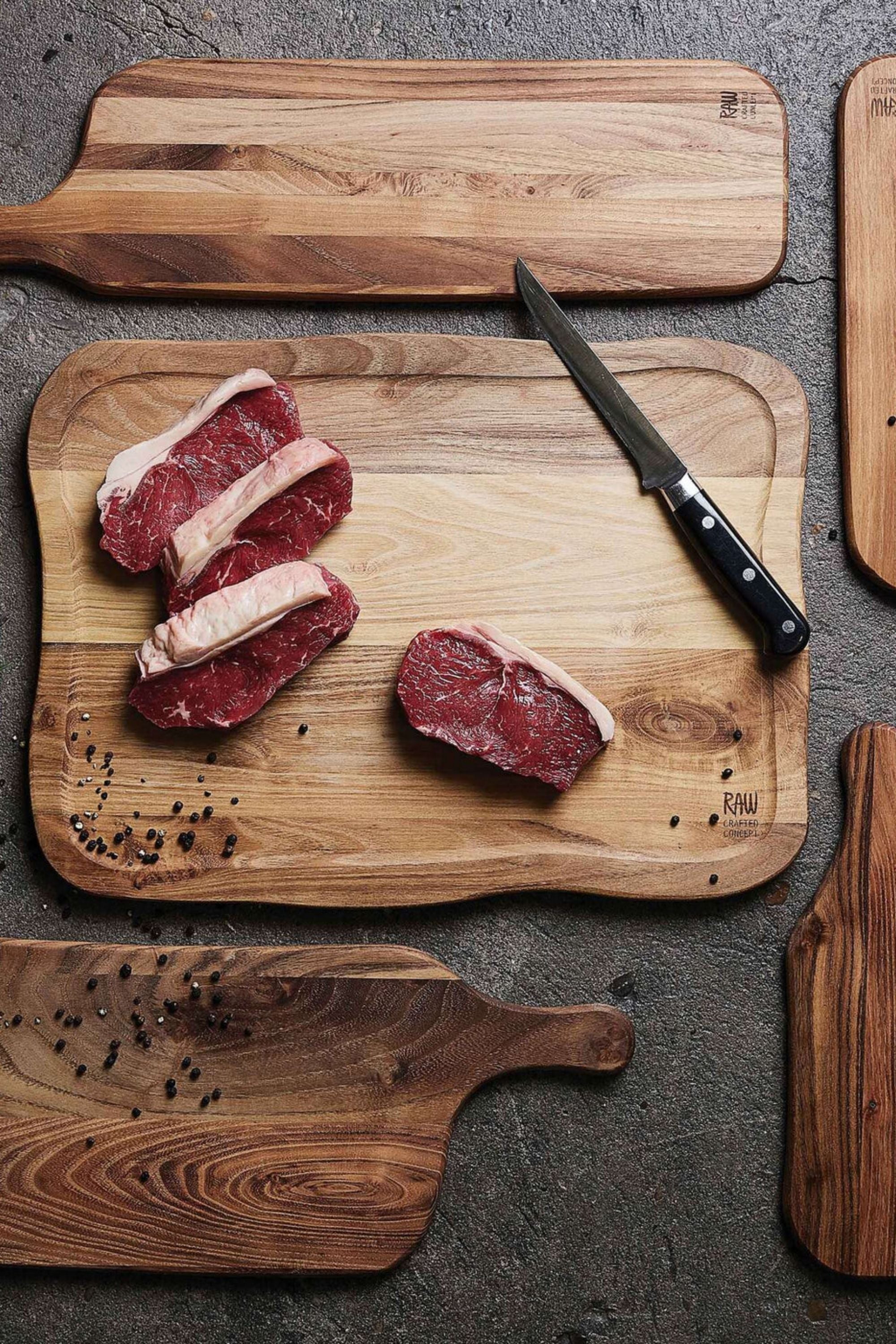 RAW Teak Wood cutting board 32 x 22 cm