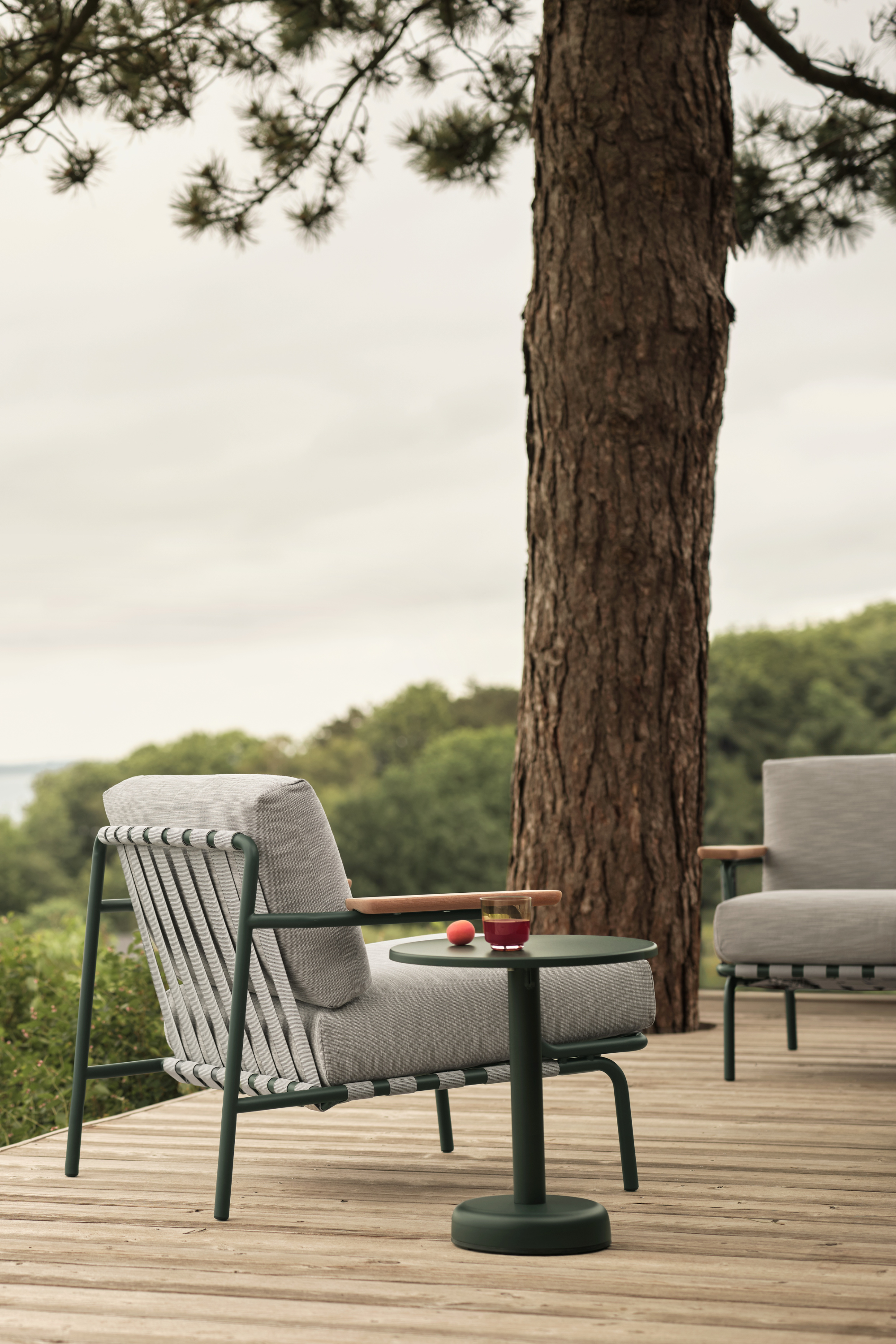 Settle Lounge Chair Ribbed Weave 2/ Dark Green