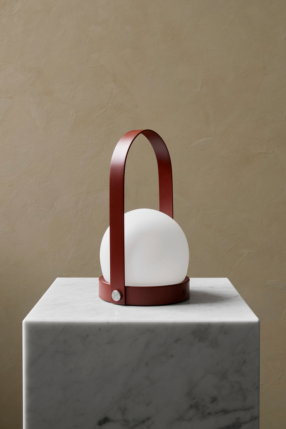 Carrie portable lamp burned red