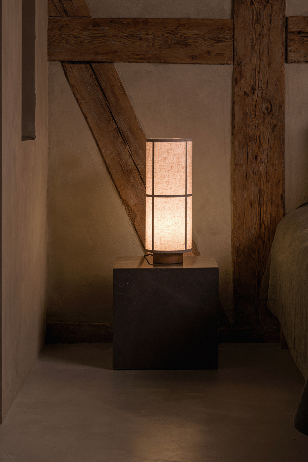 Hashira Table Lamp
