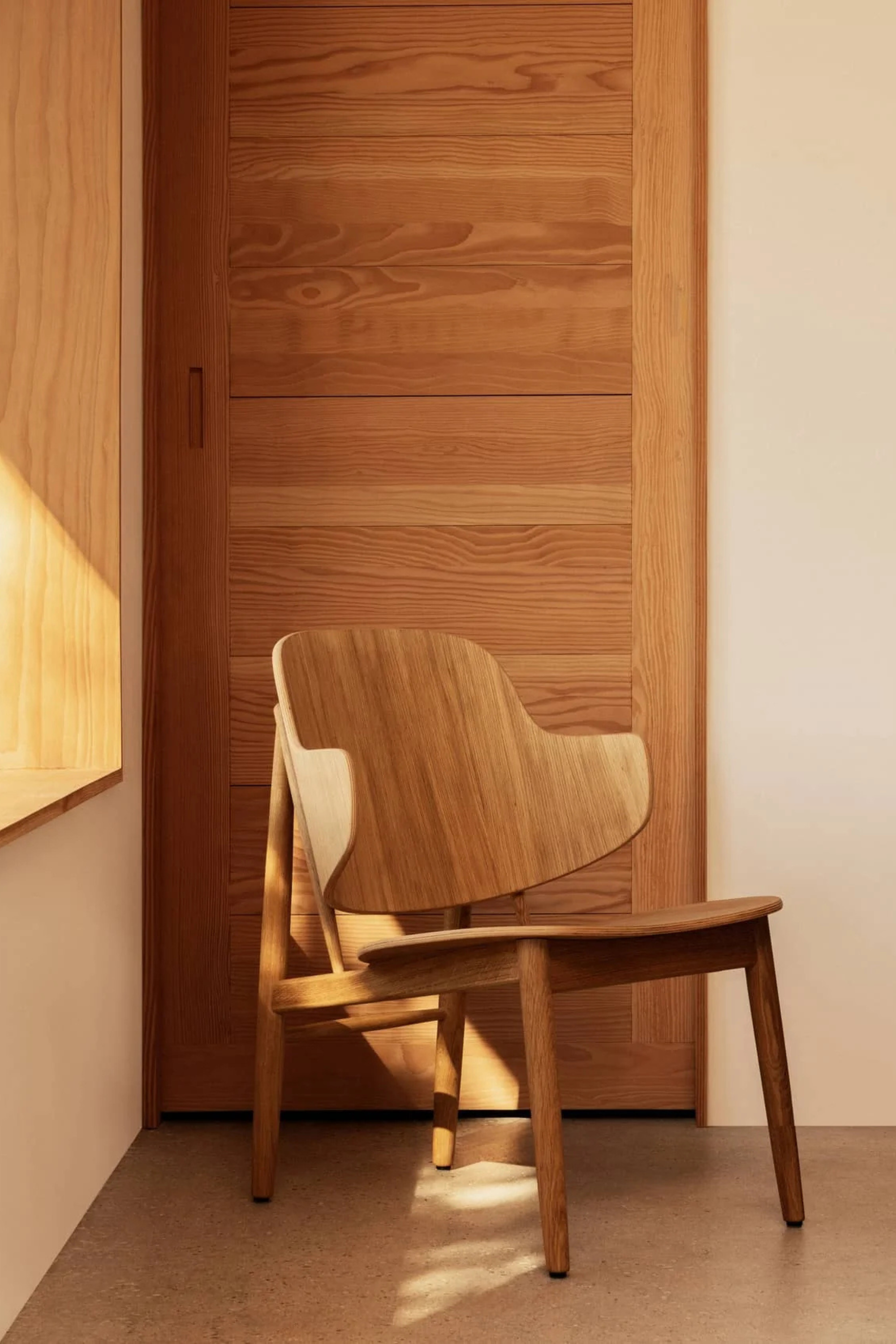 The Penguin Wooden Lounge Chair, natural oak