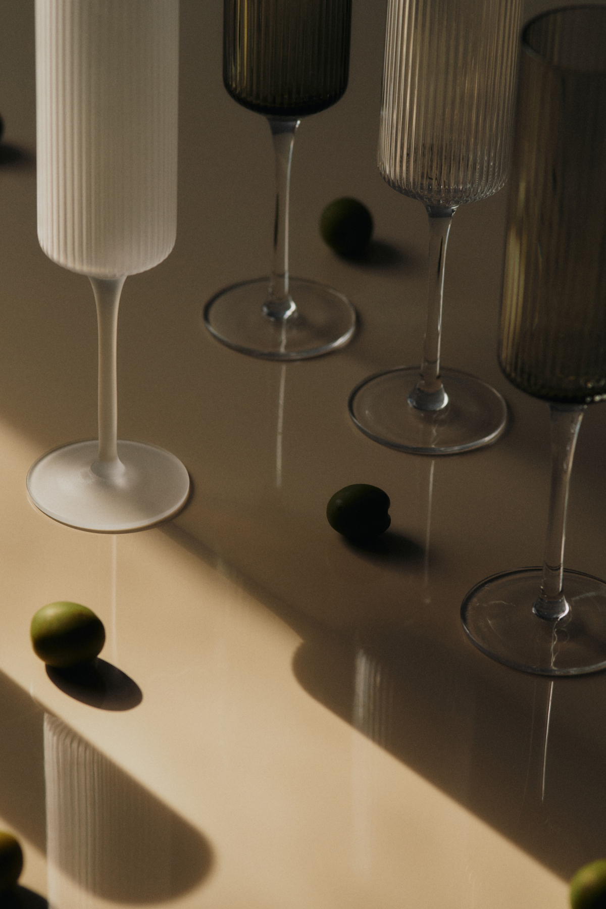 Ripple Champagne Flutes set of 2 clear