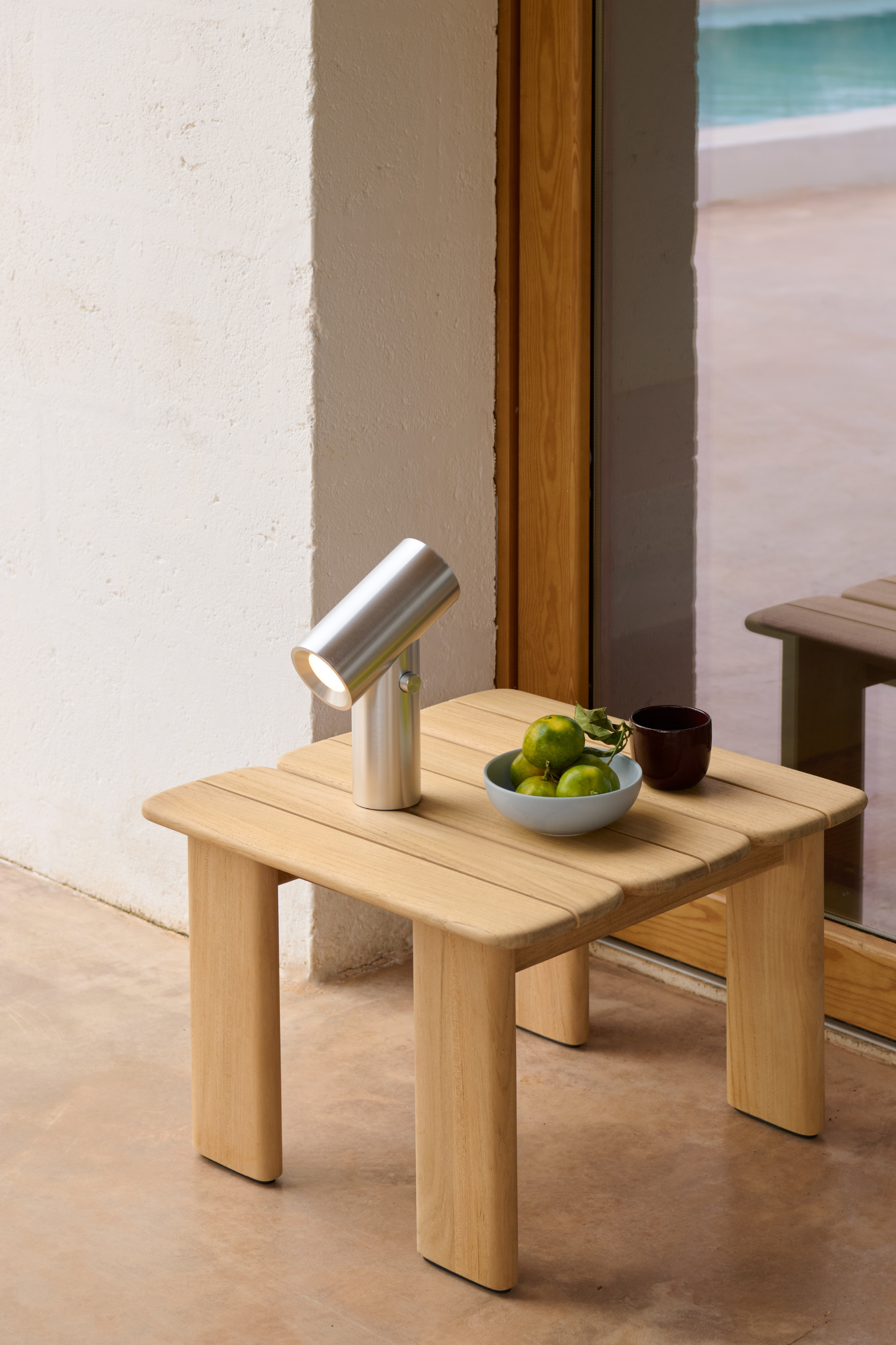 Assemble Coffee Table