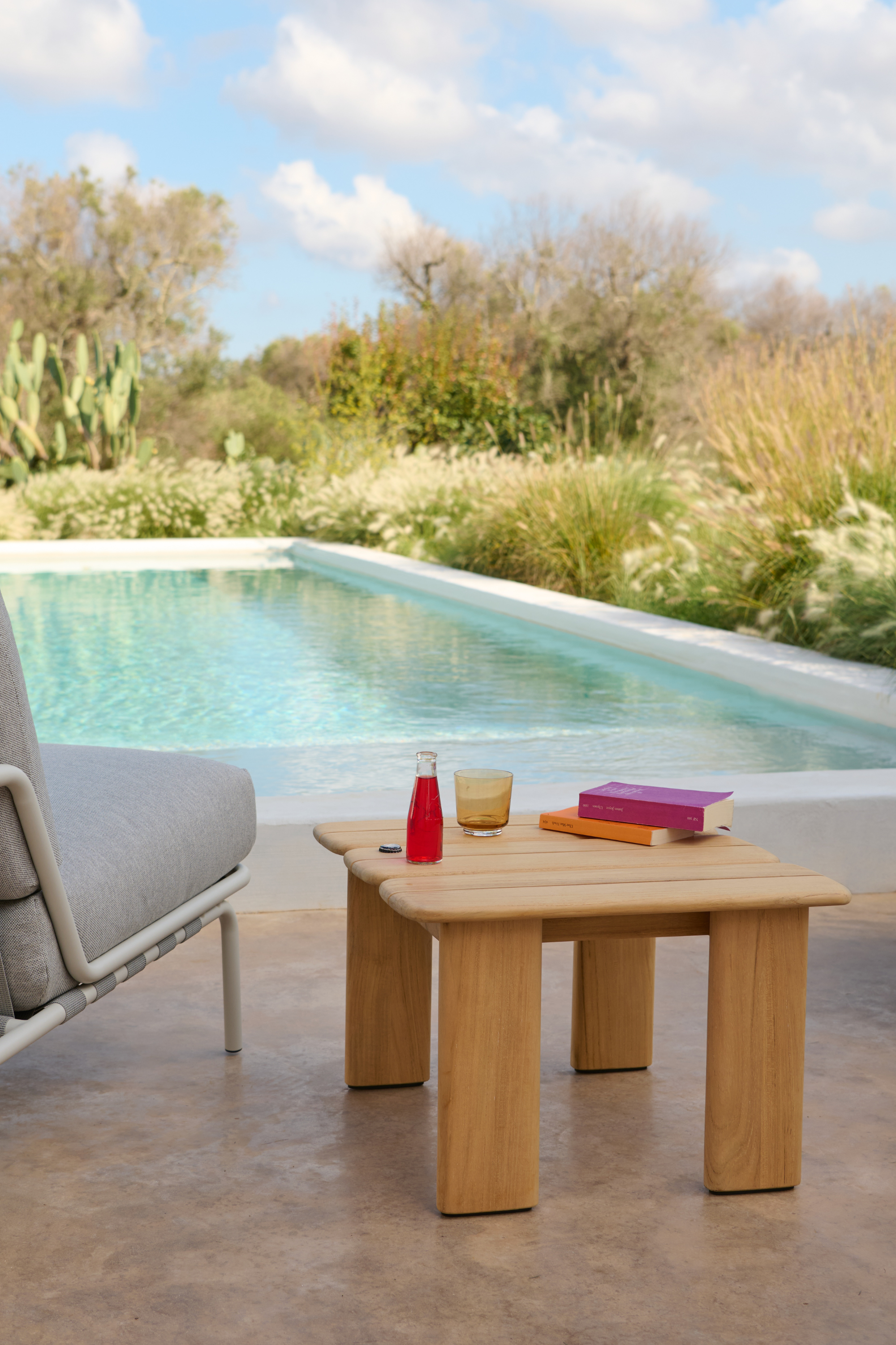 Assemble Coffee Table