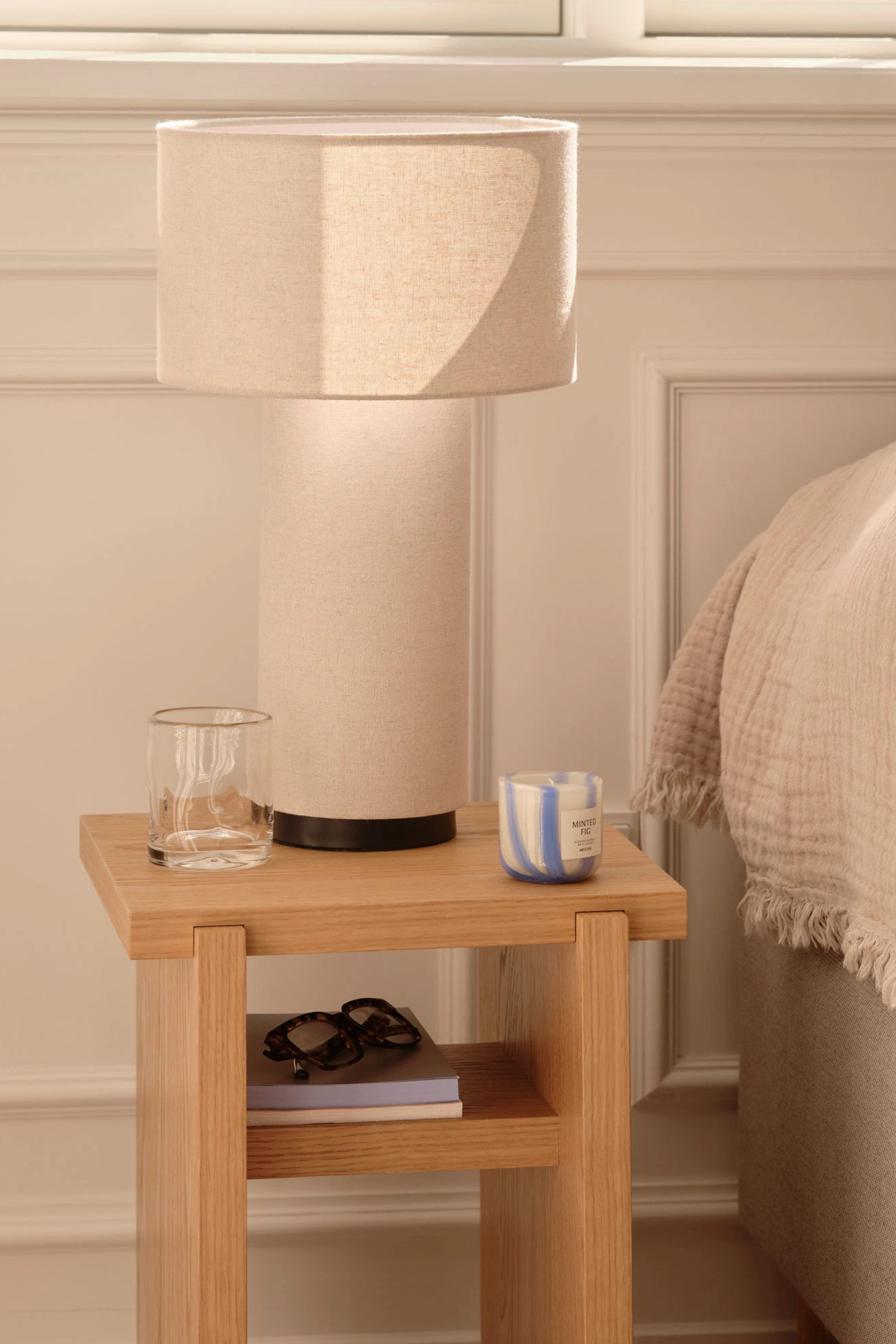 Umika Side table, 35x35 cm Oak