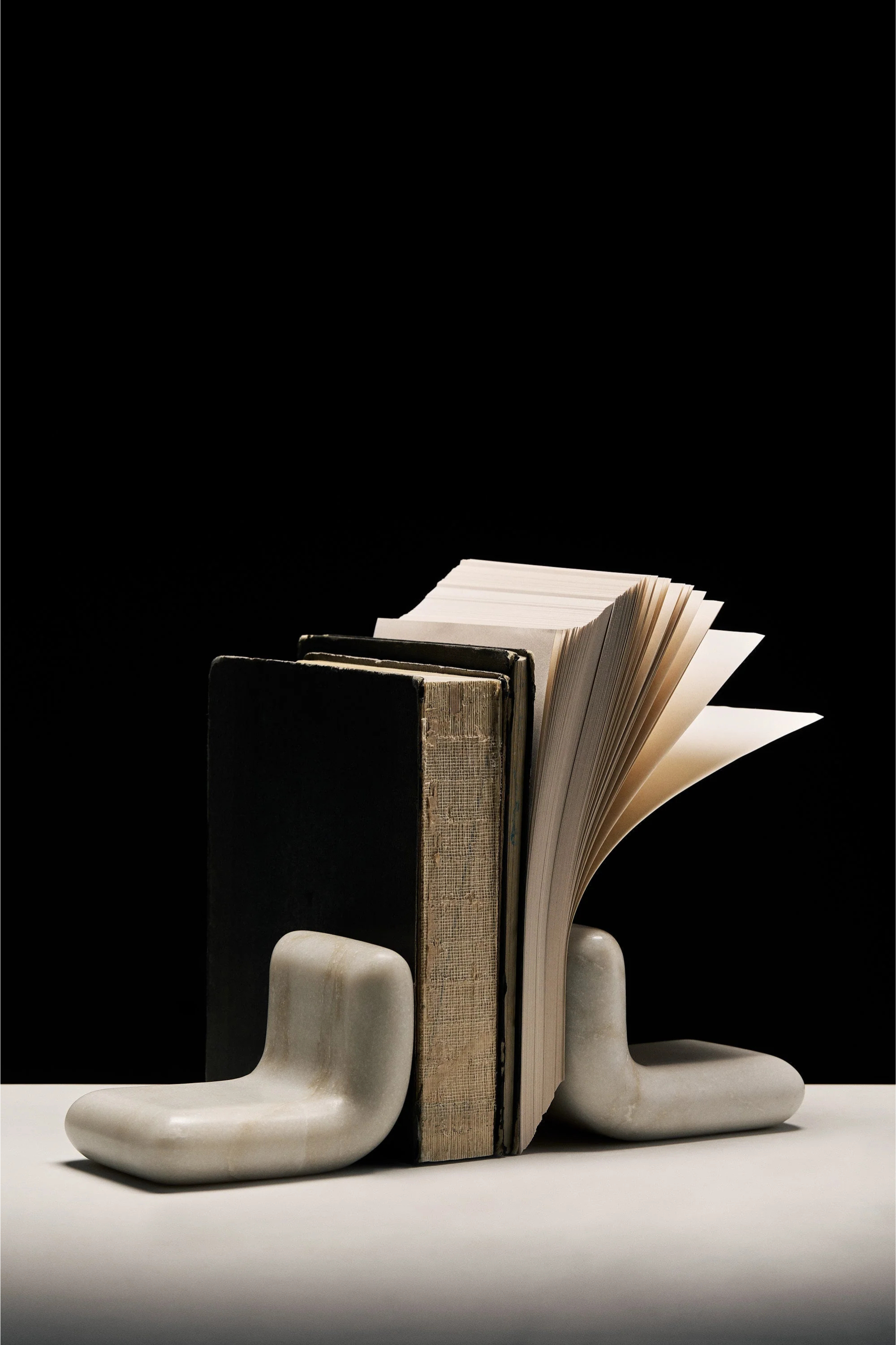 Stone könyvtámaszok