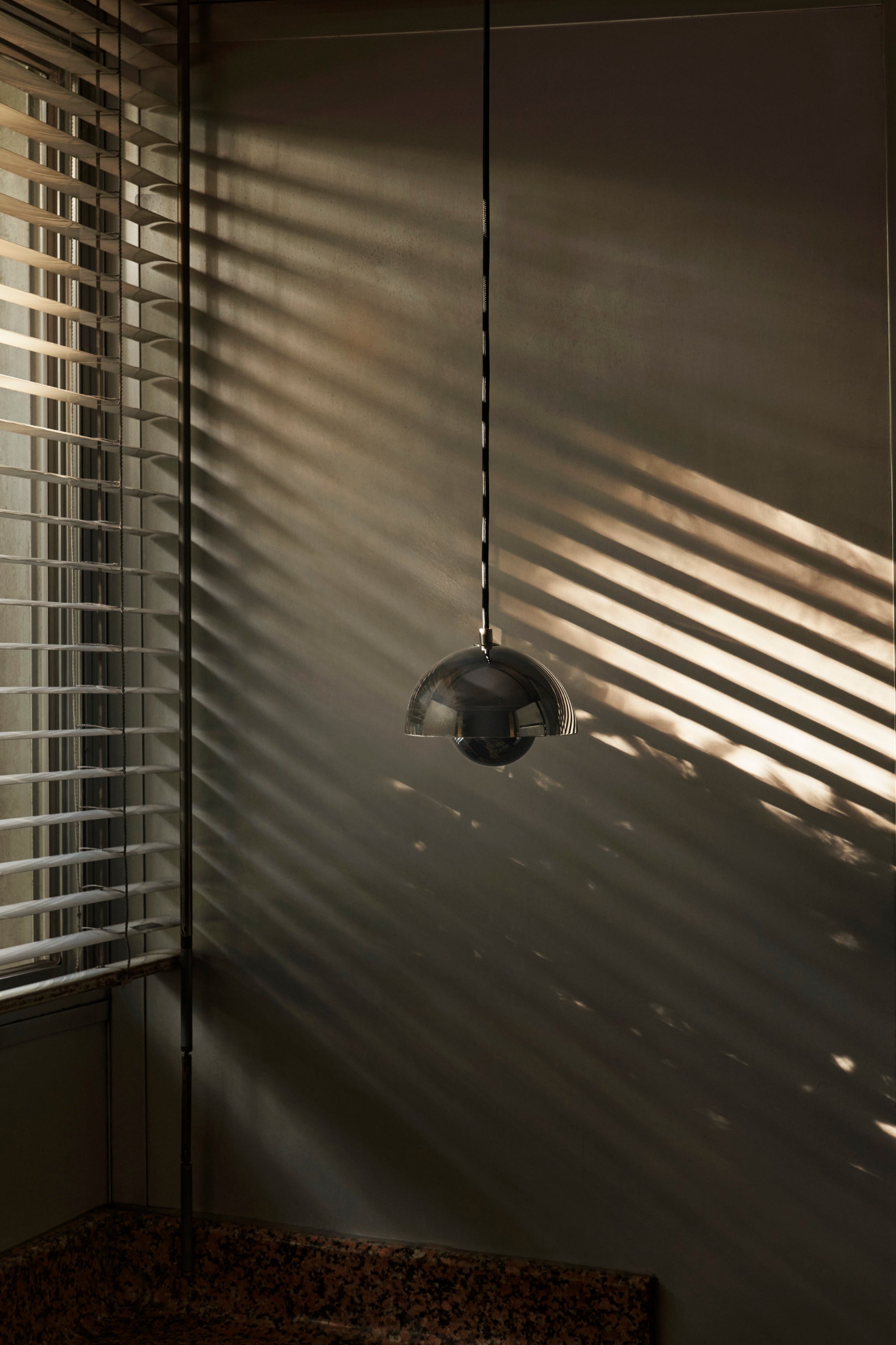 Flowerpot VP10 Pendant Chrome-plated