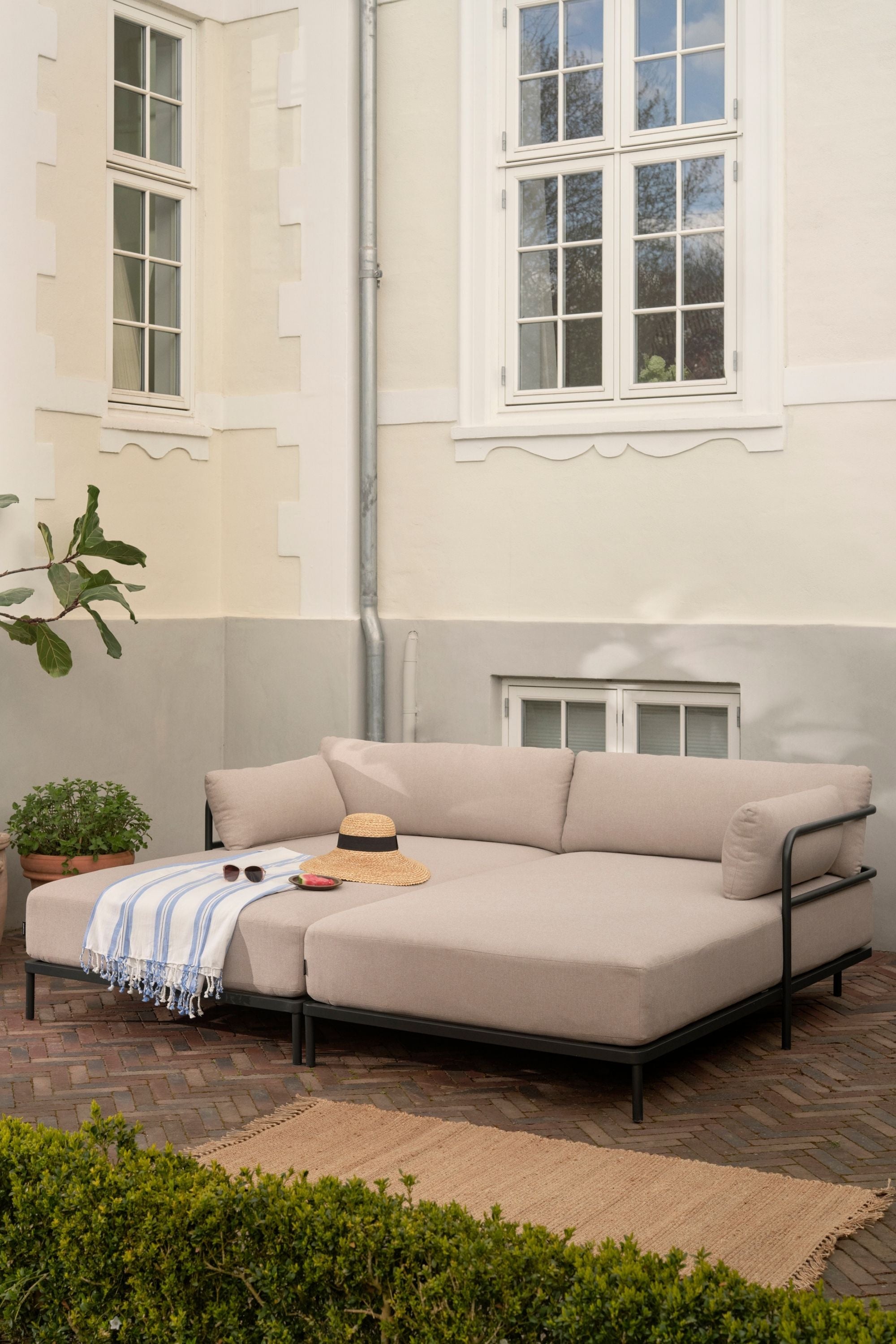 Vincent Outdoor Chaise longue arm left Martinique