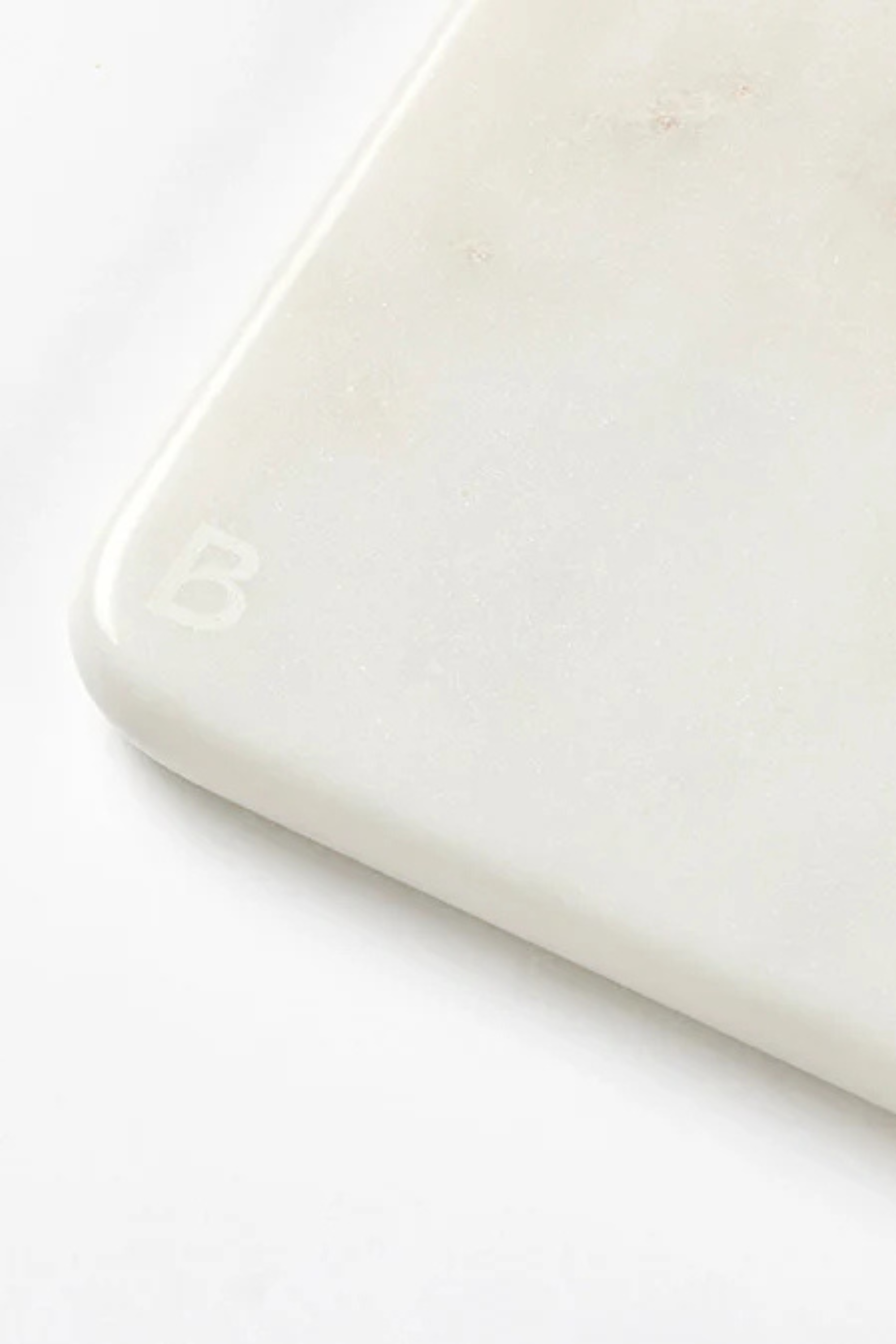 Olina vágódeszka fehér márvány 26 x 30