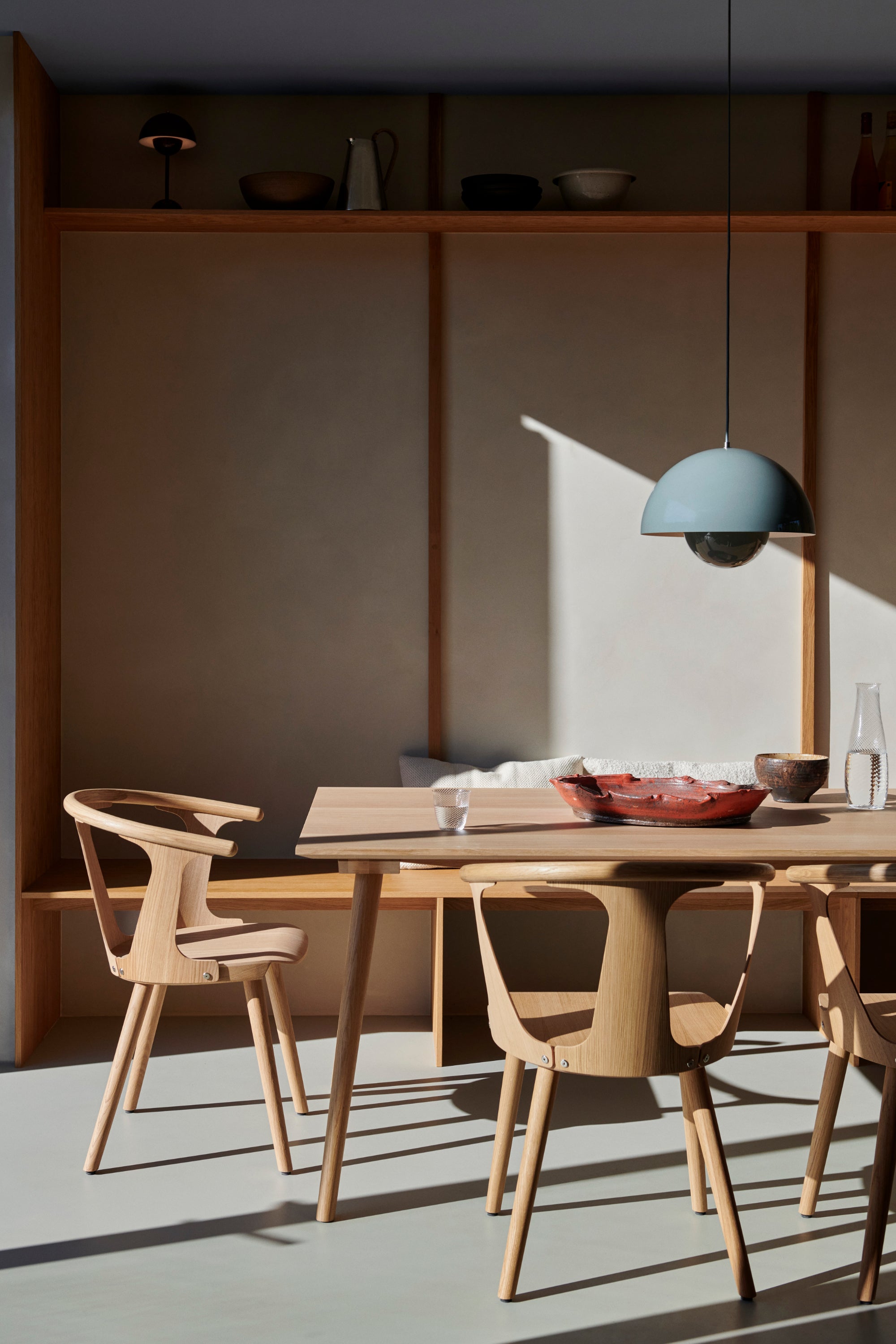 In Between SK2 oak and cognac leather chair