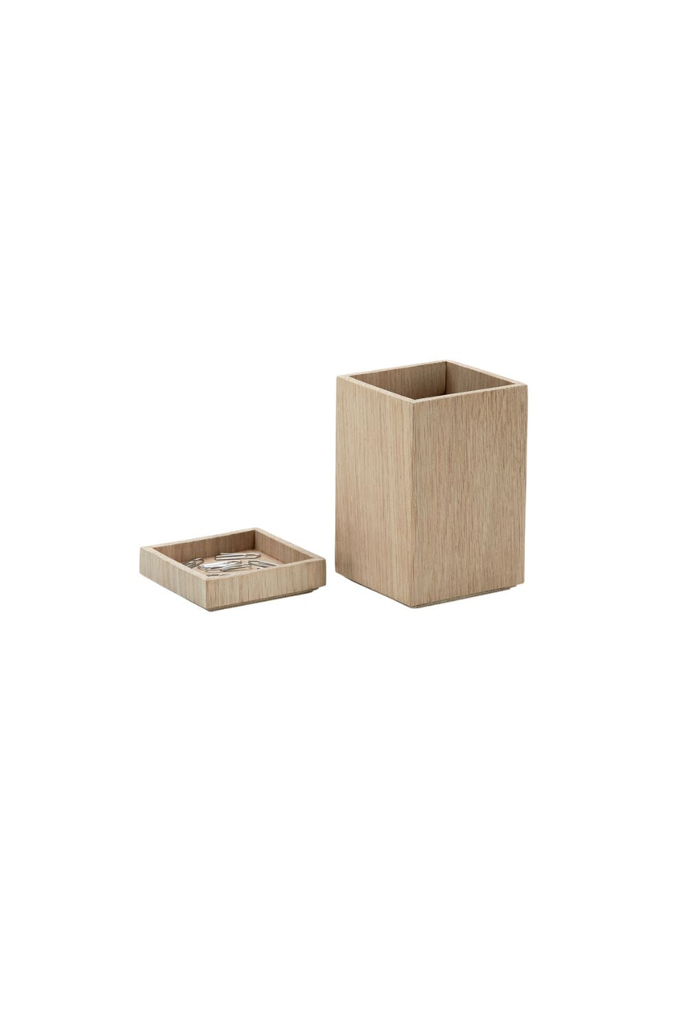 Nomad Pen Holder Oak | Fritz Hansen | Home of Solinfo