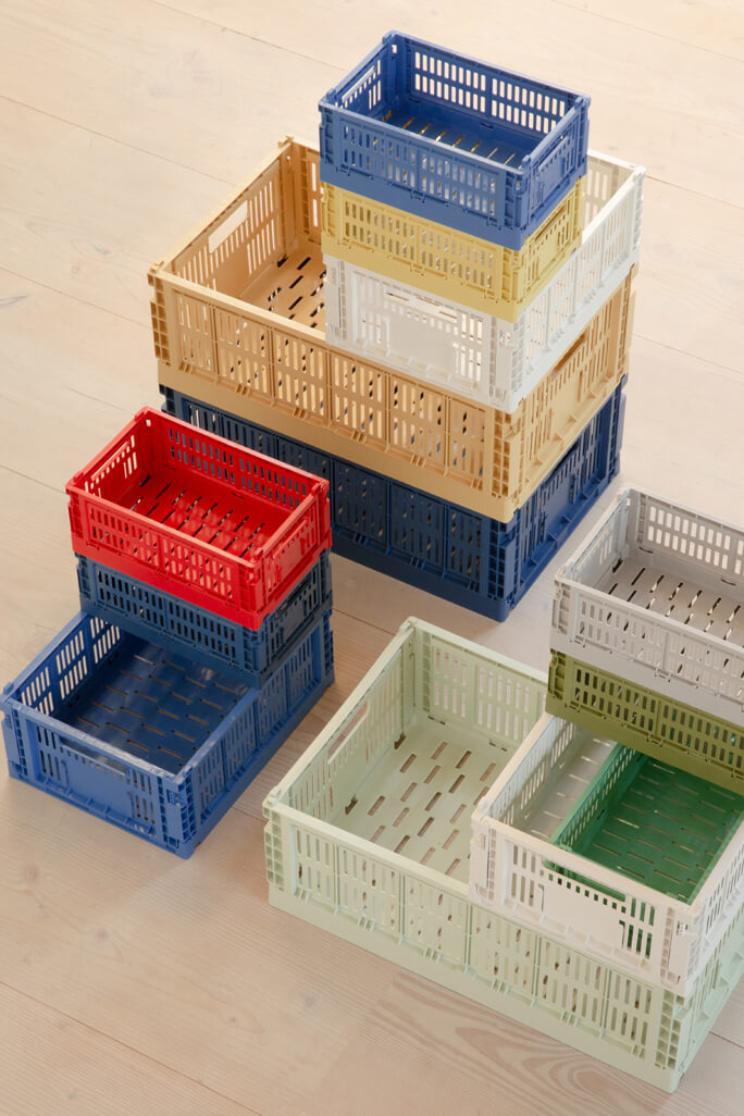 Colour crate M golden yellow