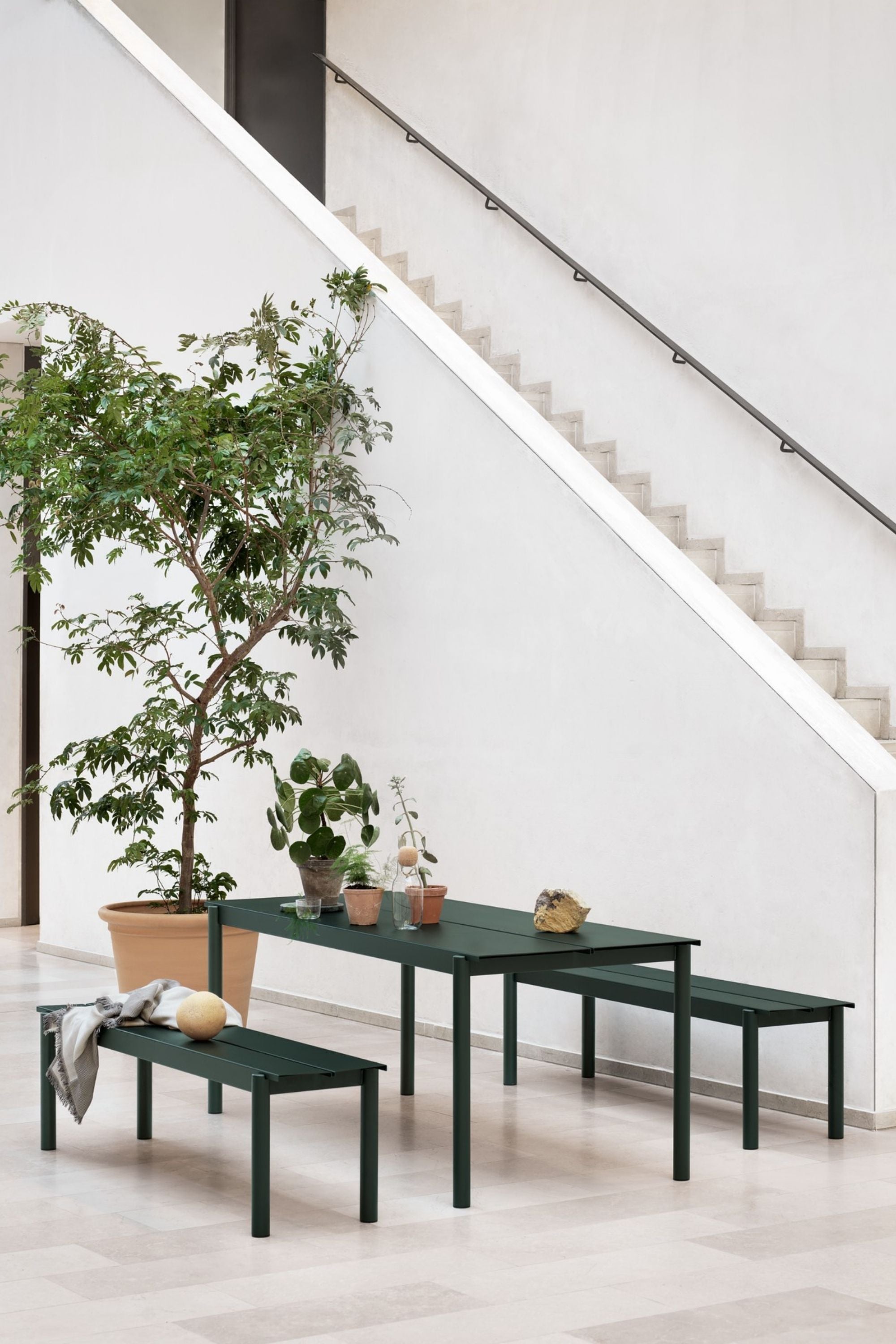 Linear Steel Table Dark Green