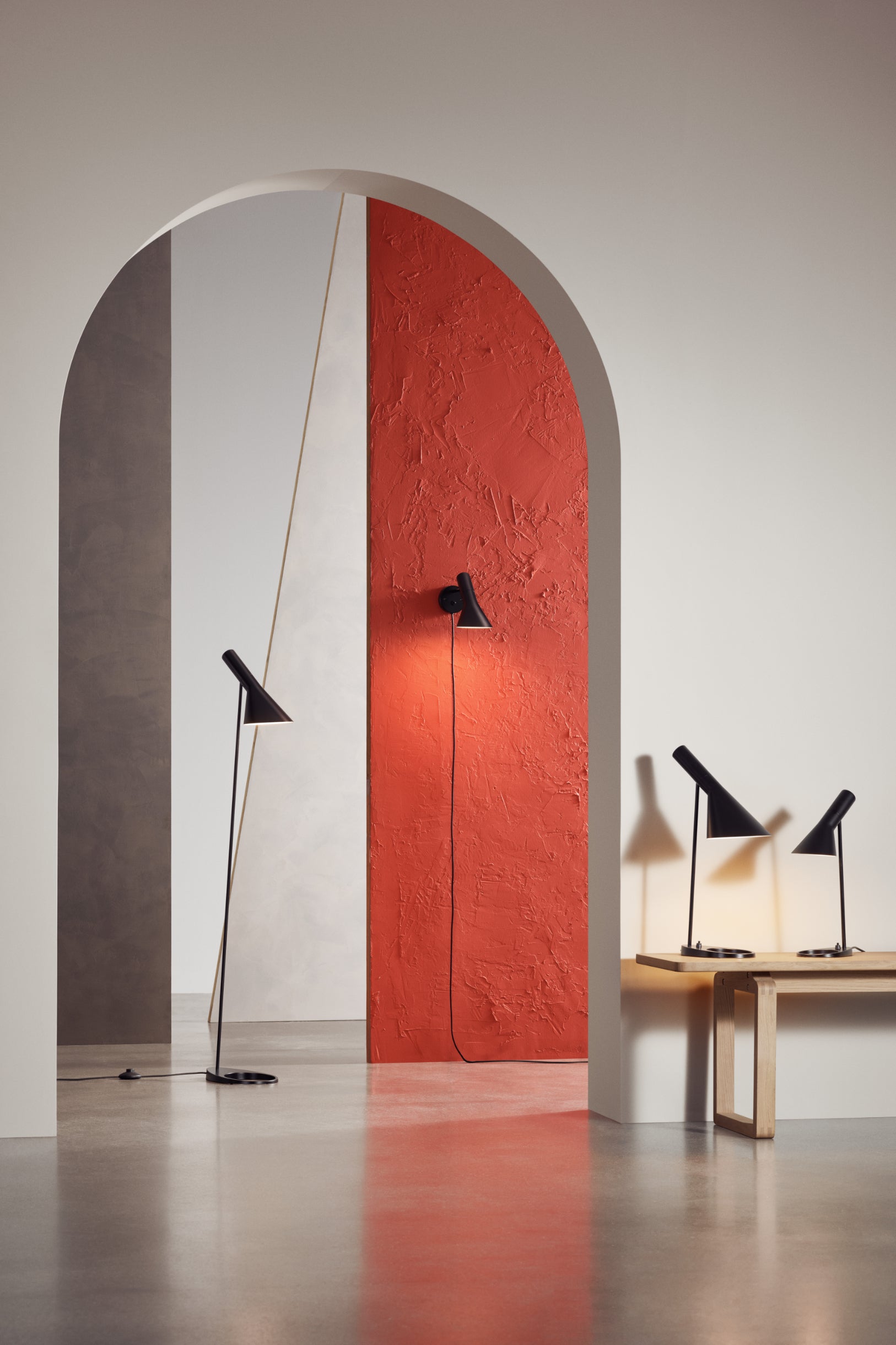 AJ Black Floor Lamp | Louis Poulsen | Home of Solinfo