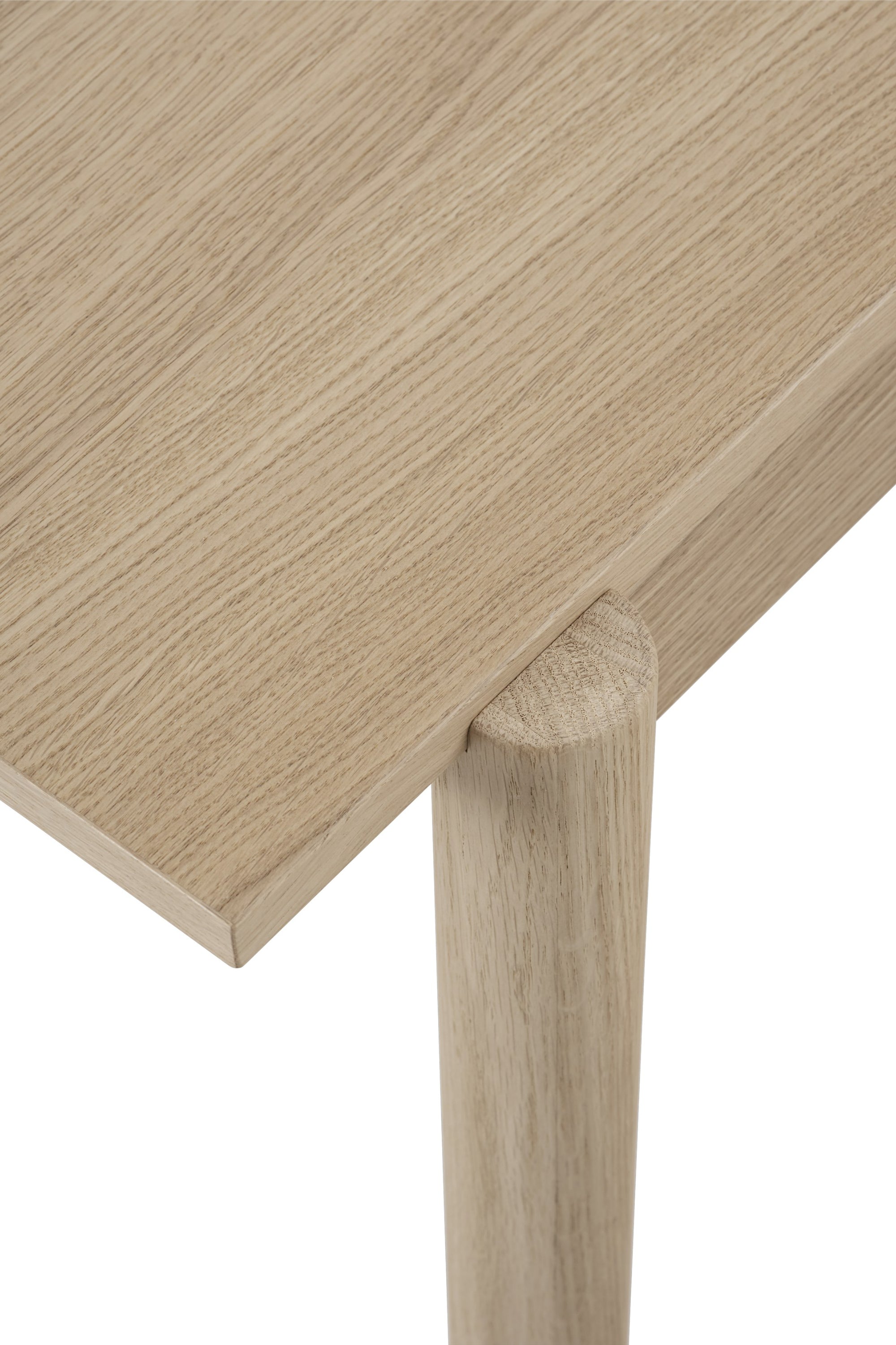 Linear Wood Table Oak