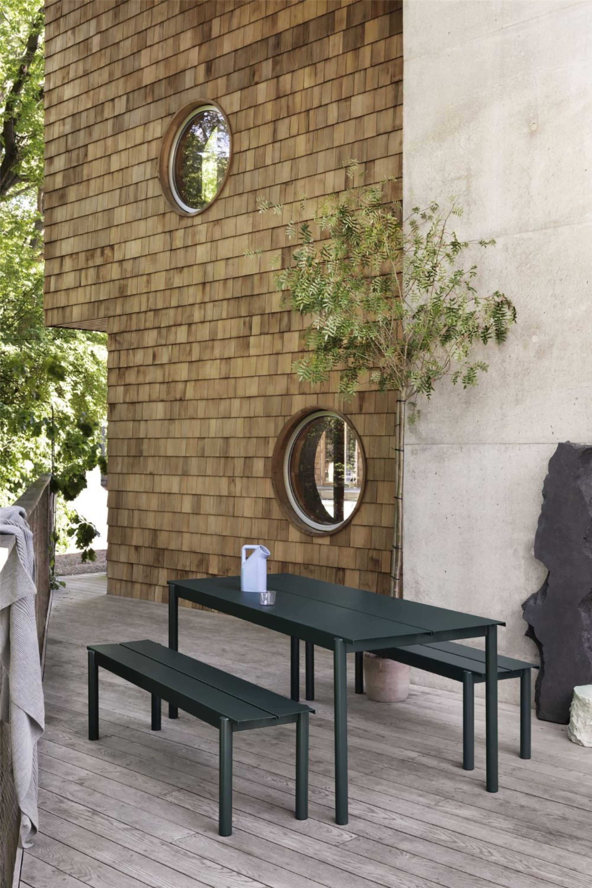 Tub halványkék kancsó