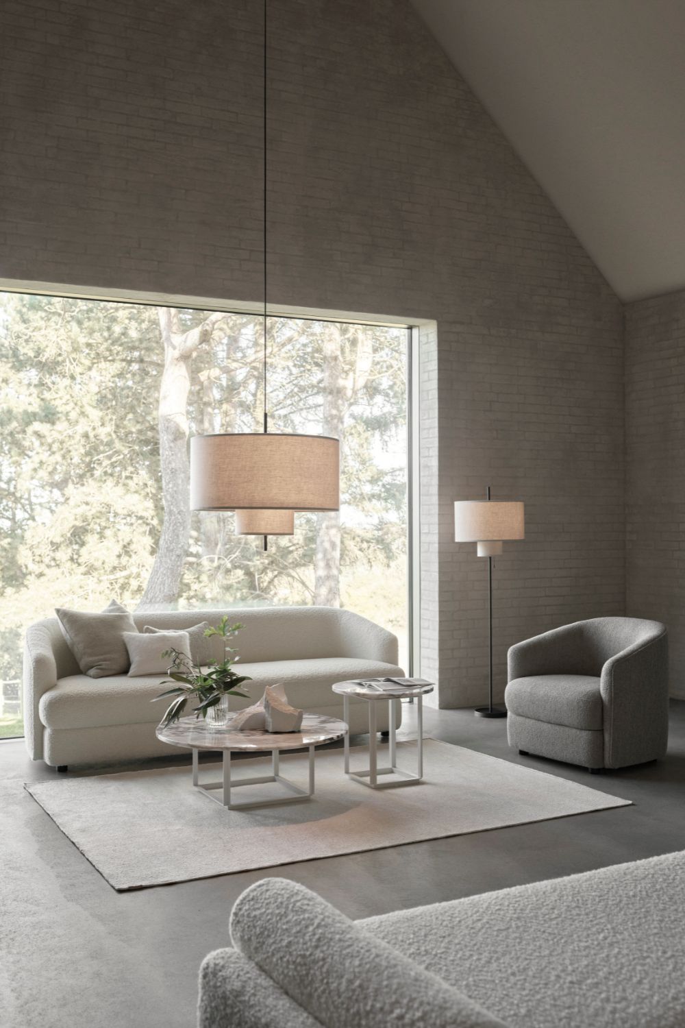 Margin floor lamp