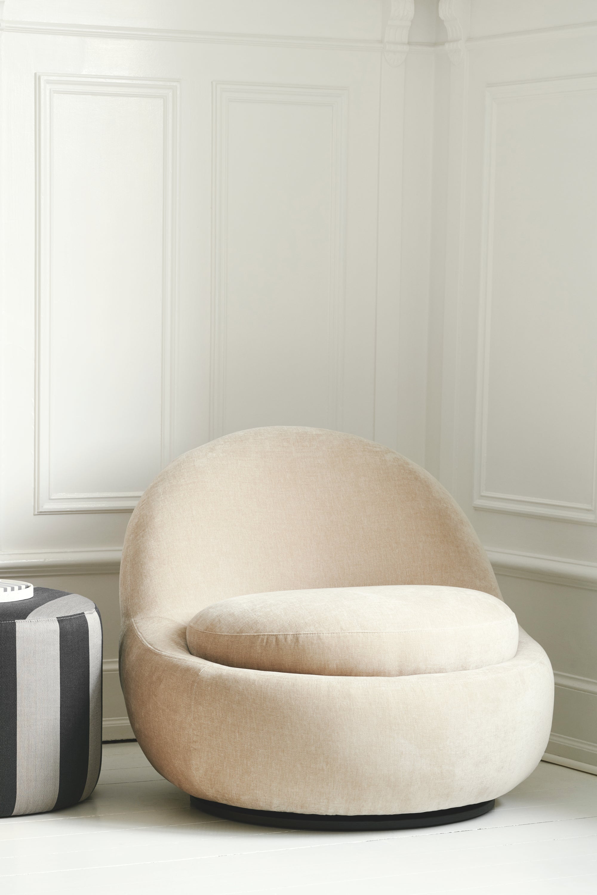 Babette Danny Cream forgó fotel