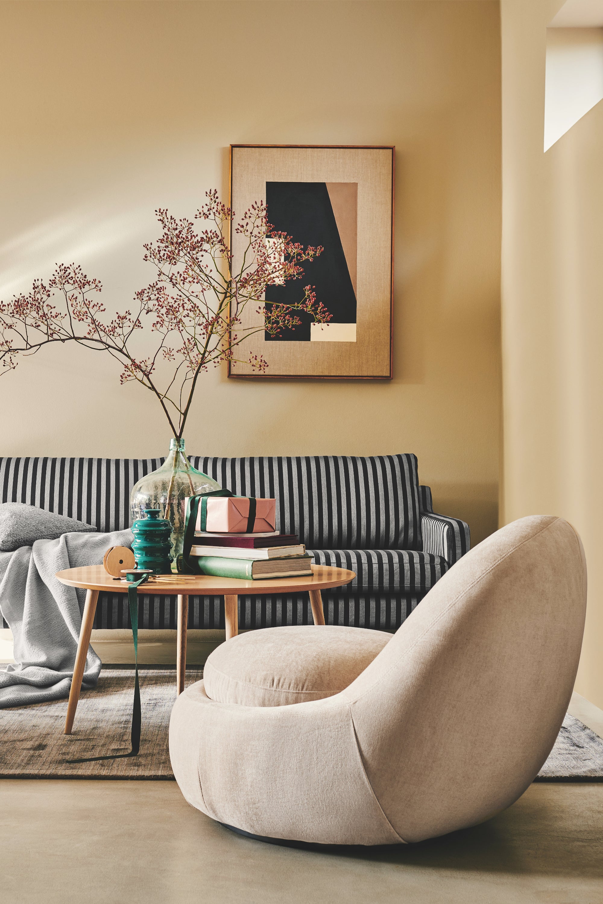 Babette Danny Cream lounge chair