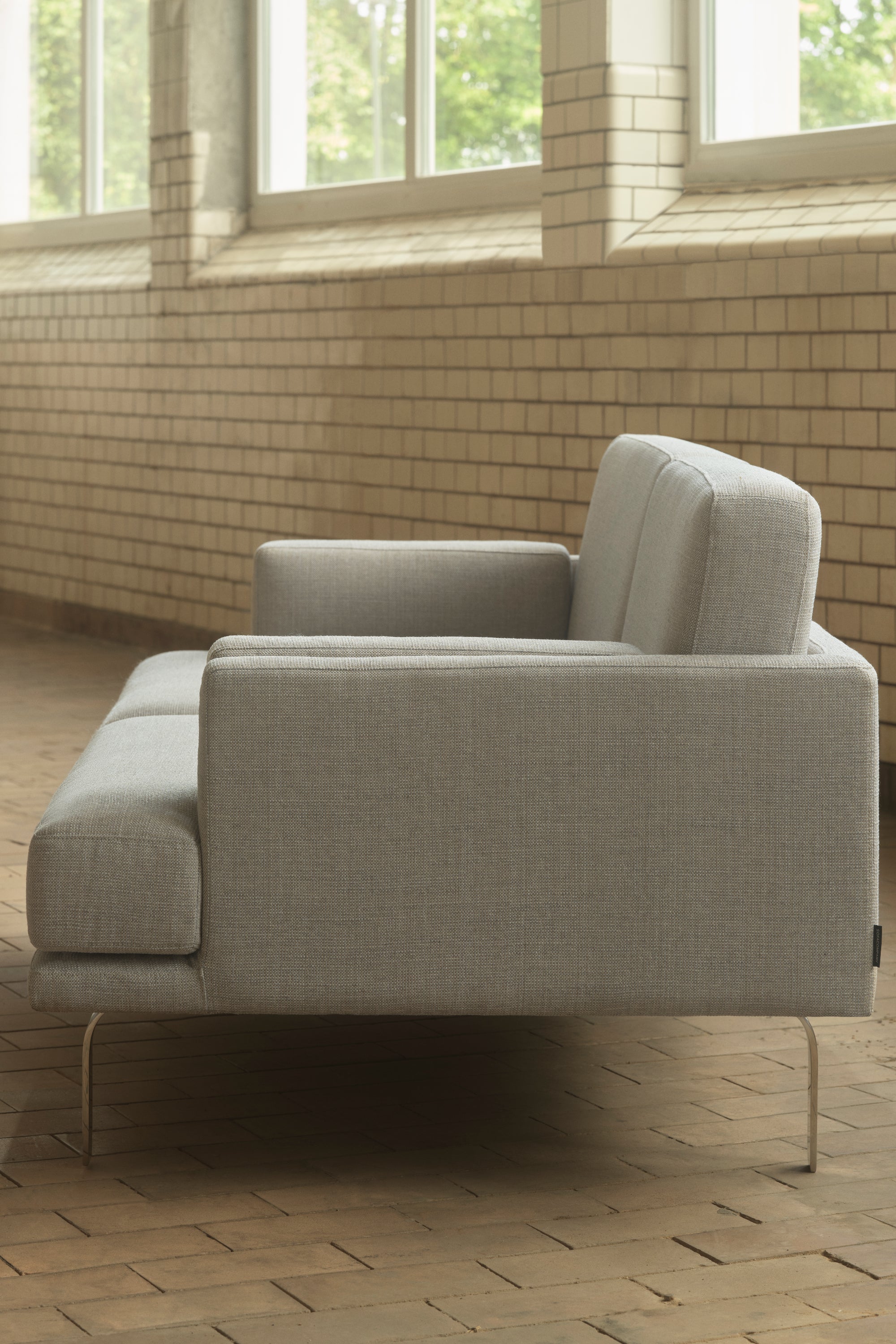 Ernest Sofa 2 Vega Sand Dune