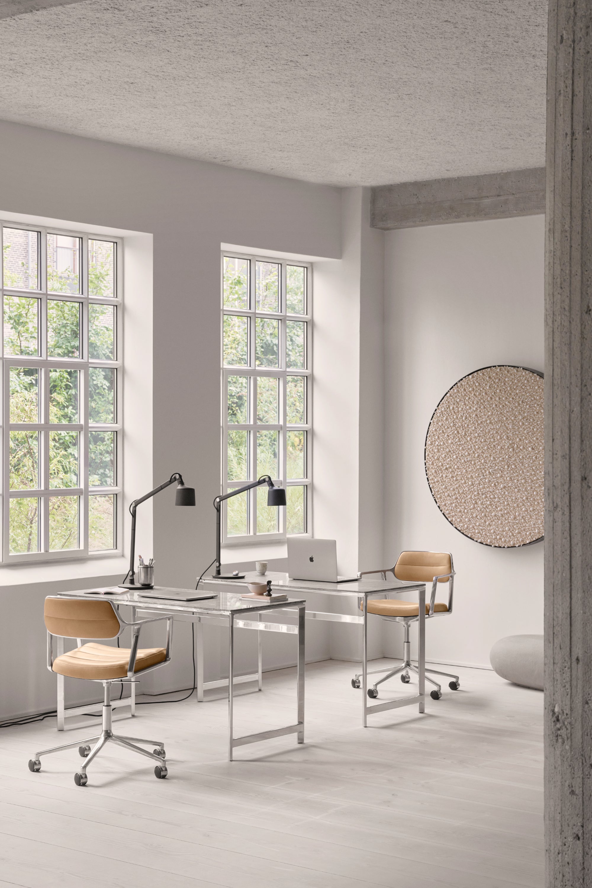 VIPP430 Studio Desk Jura
