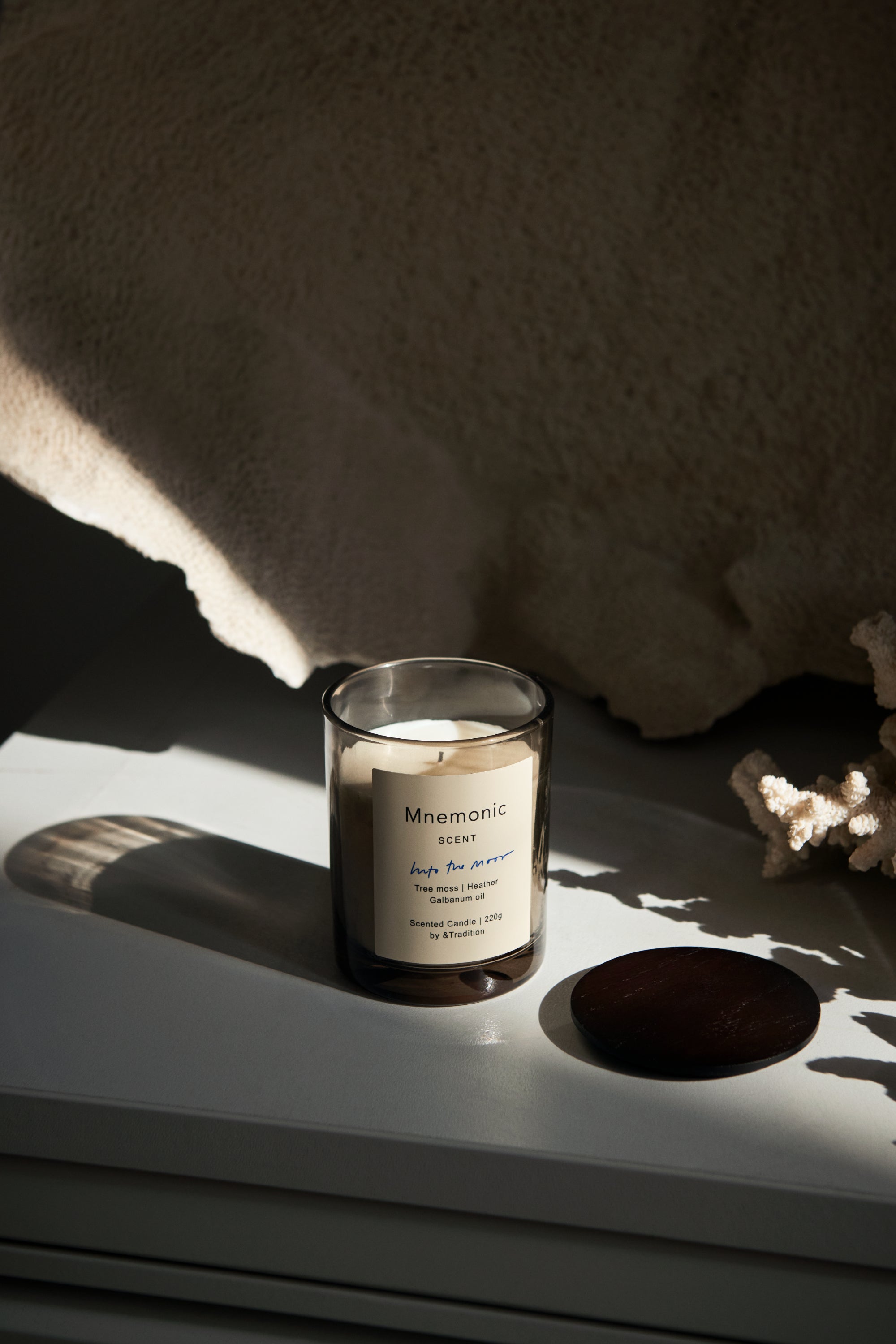 Mnemonic Into the Moor illatgyertya