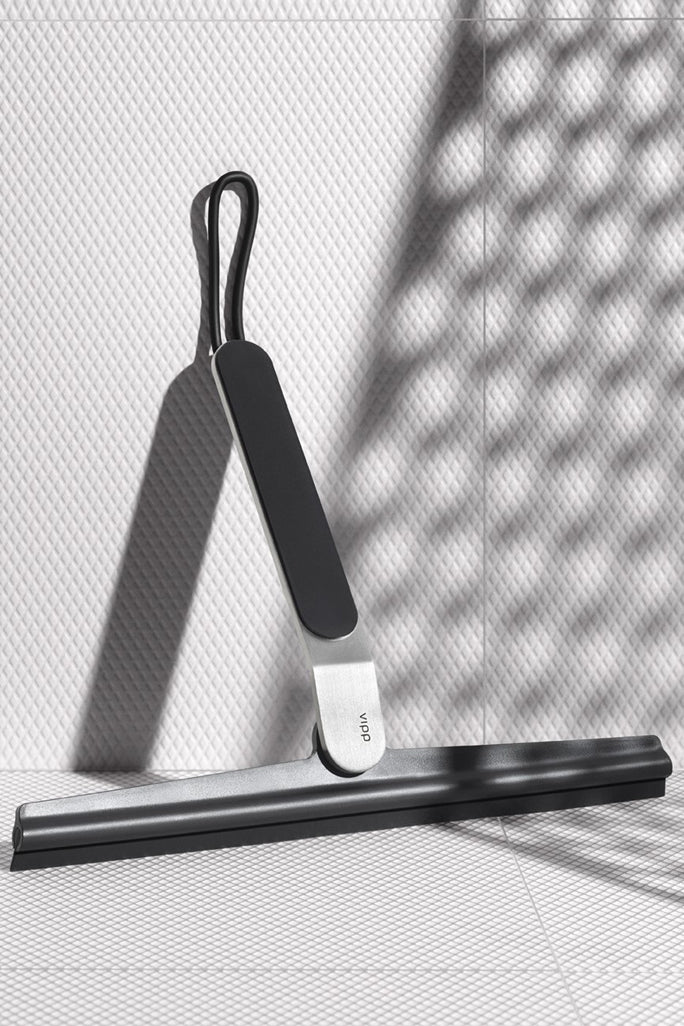 VIPP2 Shower Wiper | Vipp | Home of Solinfo