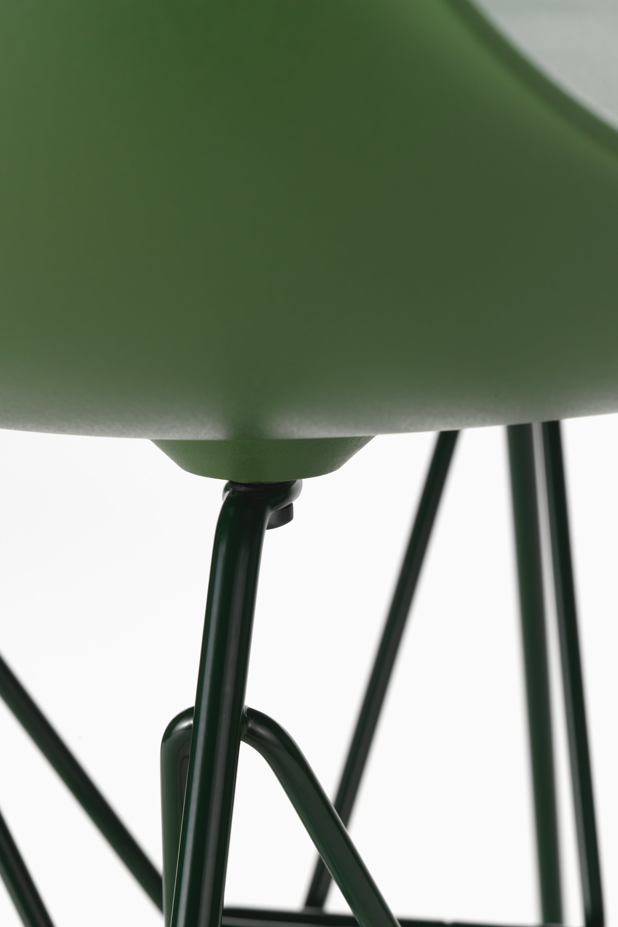 Eames Plastic DSR Forest