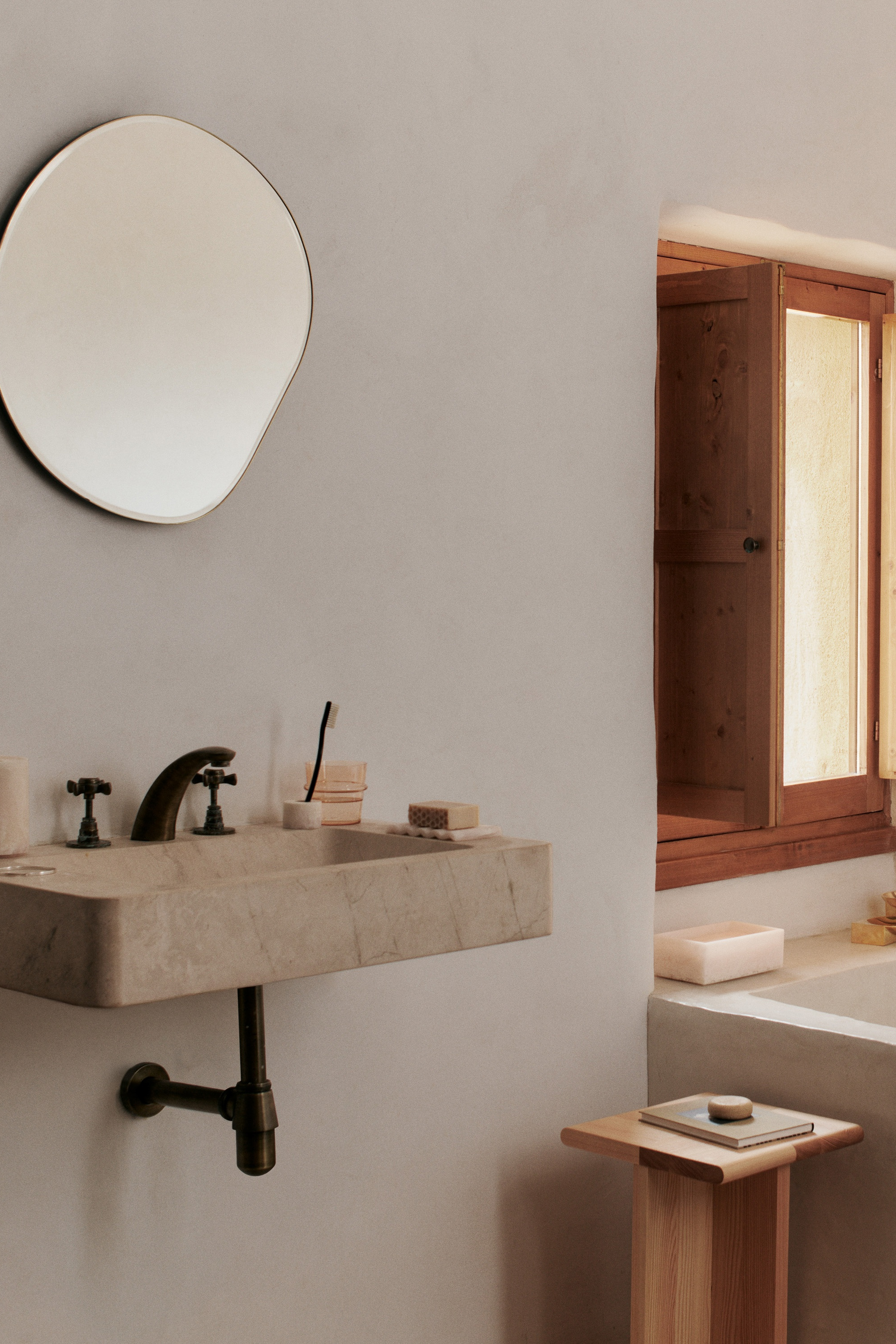 Pond Mirror Small Brass