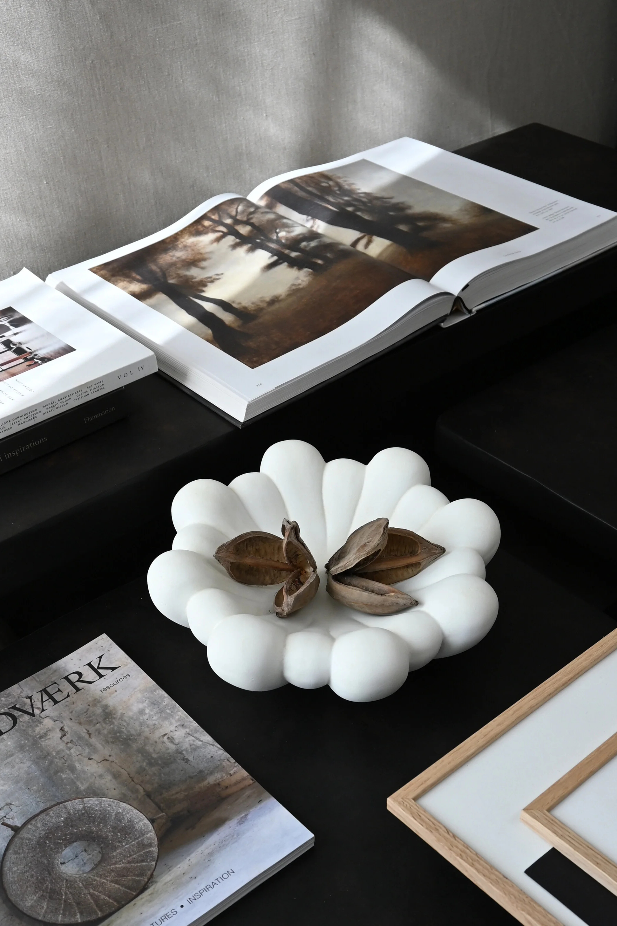 Bloom Tálca, közepes, csontfehér