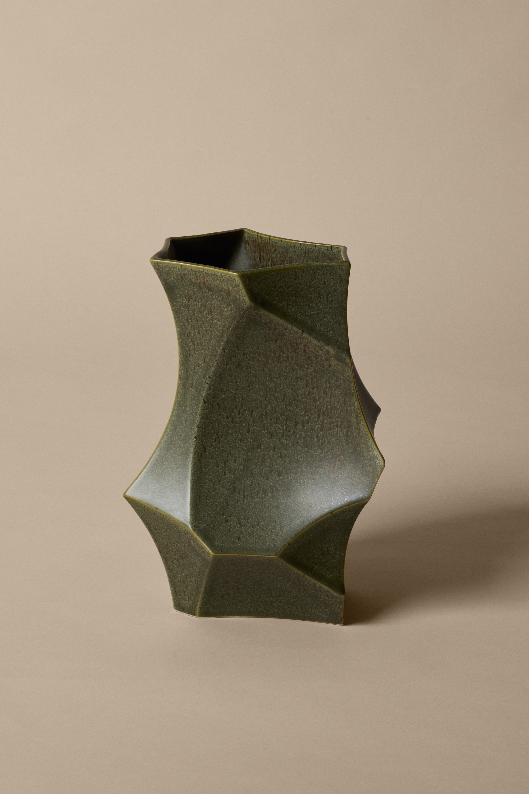 Cueva Vase Small Dark Sage