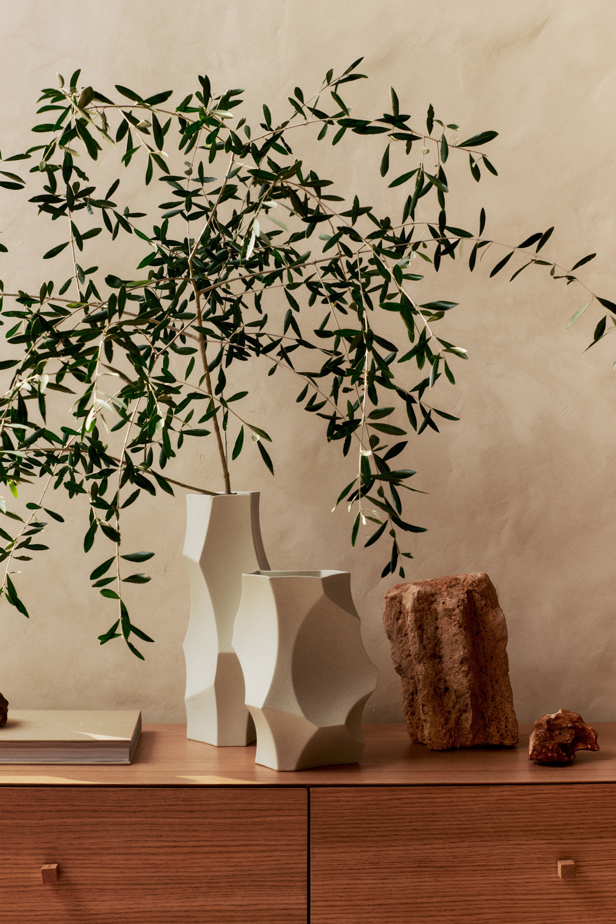 Cueva Vase Large Off-White
