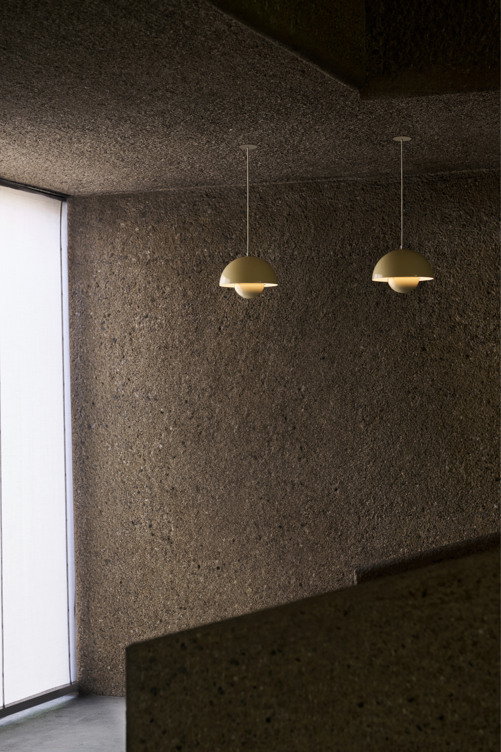 Flowerpot VP1 Ivory