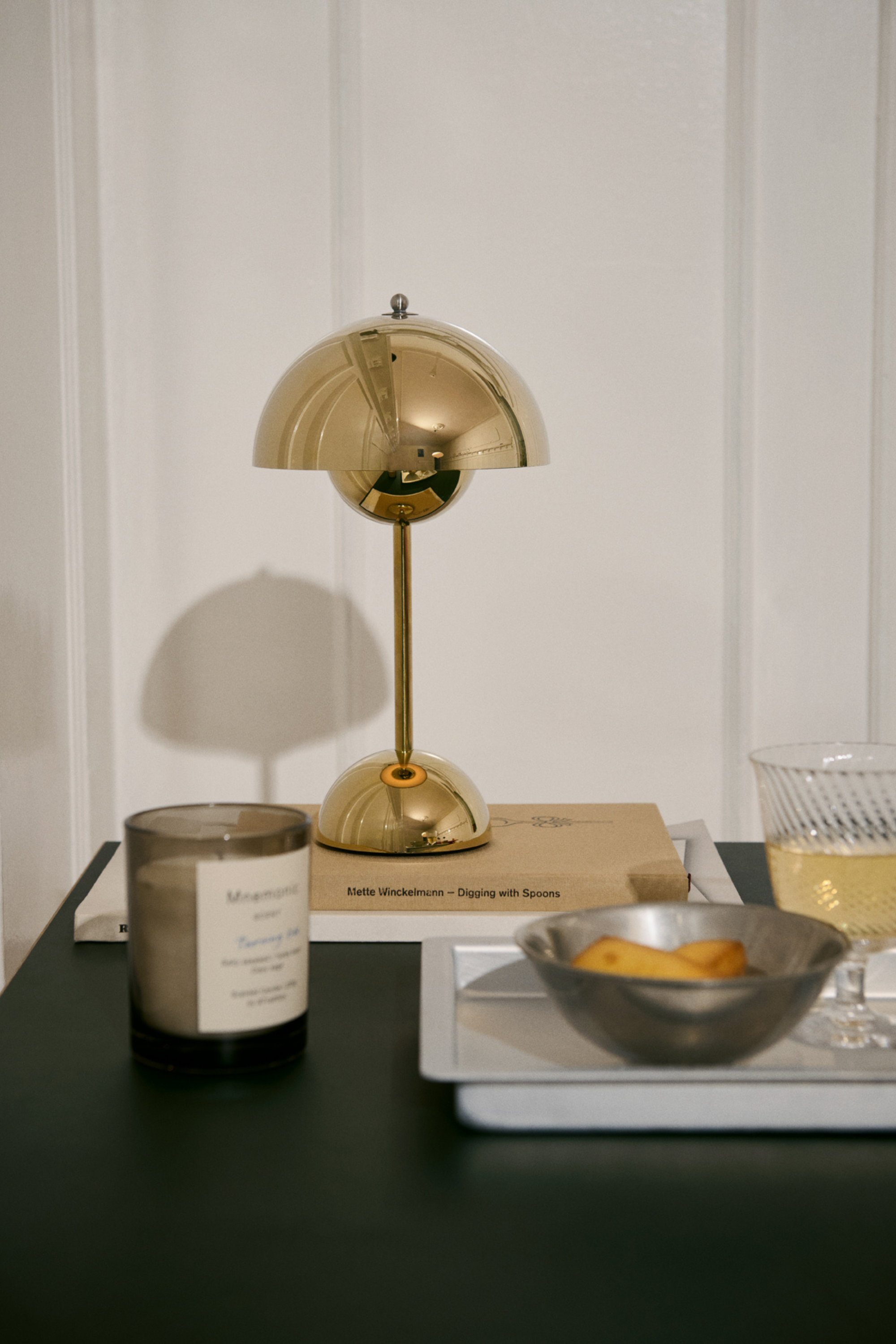 Flowerpot VP9 sárgaréz bevonatú lámpa