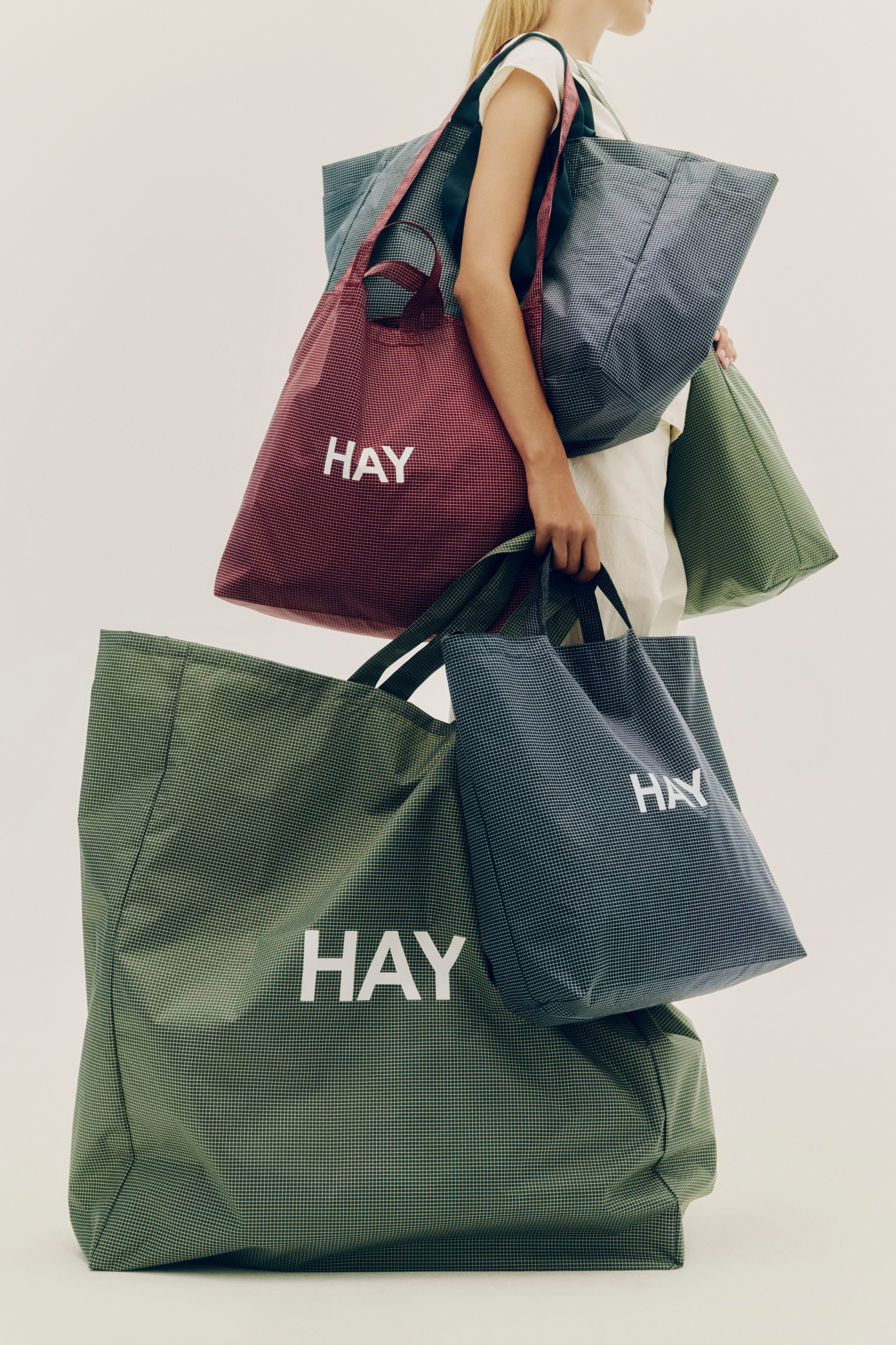 Grid Weekend Bag Medium Dark green