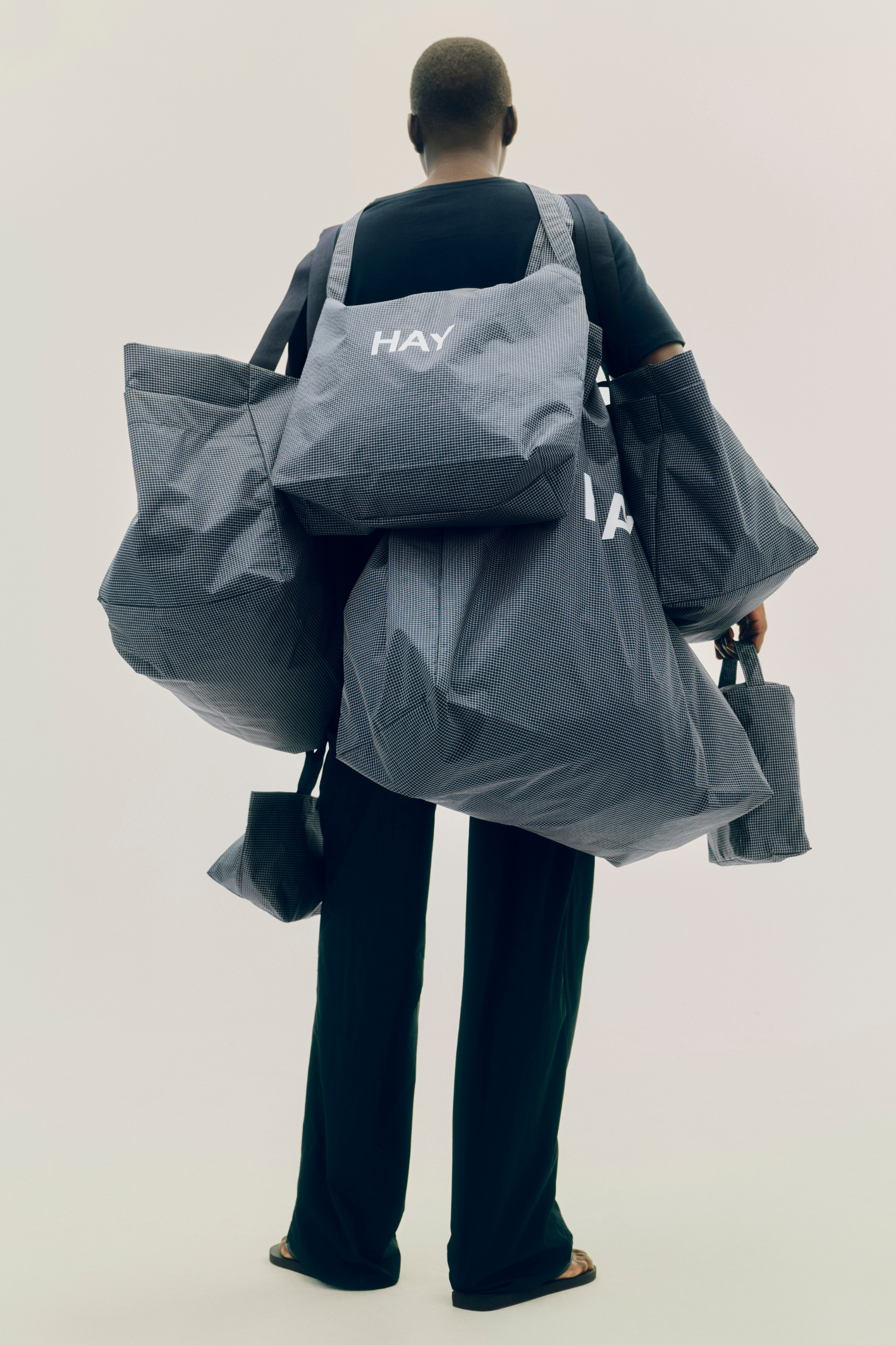 Grid Weekend Bag Medium Dark blue