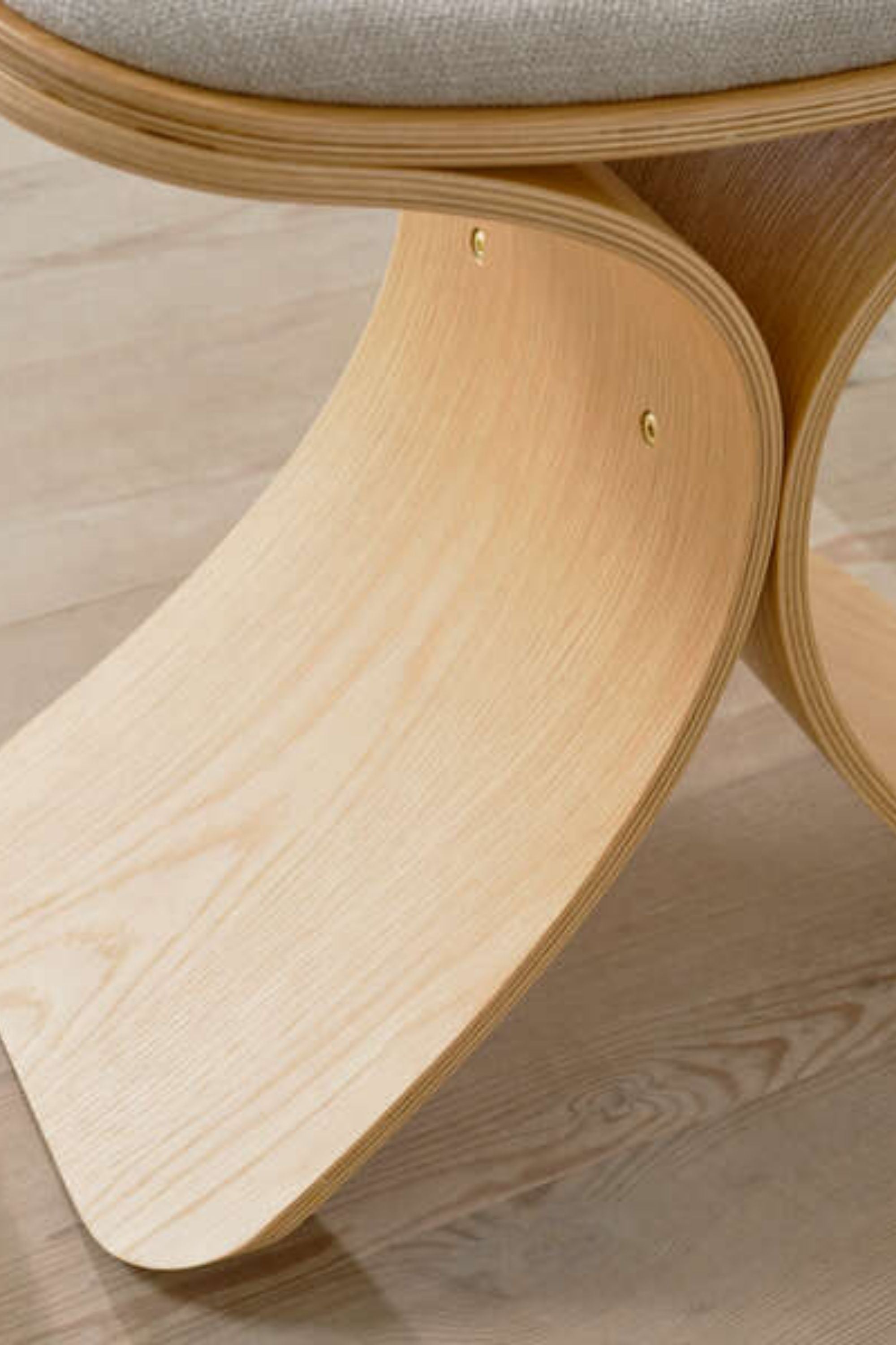 LUNO STOOL Oak Beige
