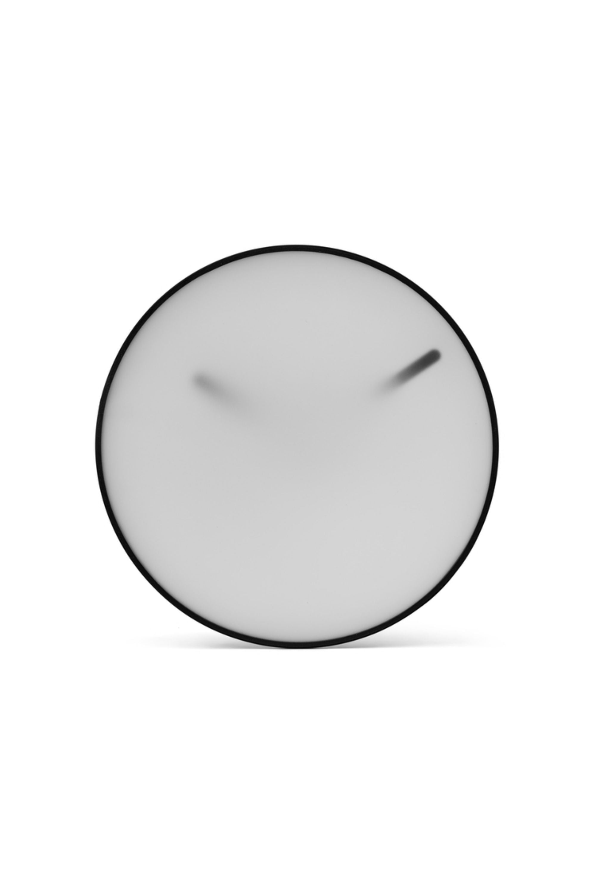 MOMENTT Falióra Fehér