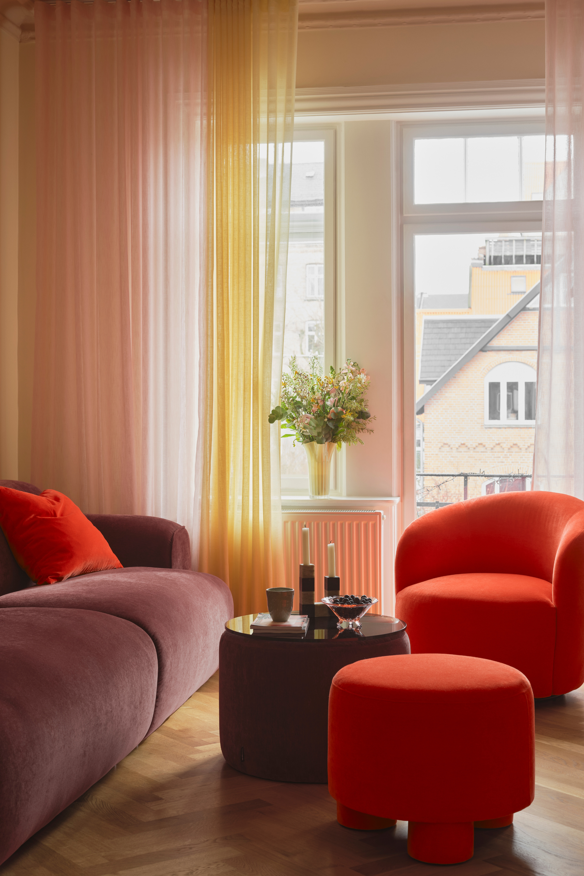 No. 9 Pouf Moss Burgundy
