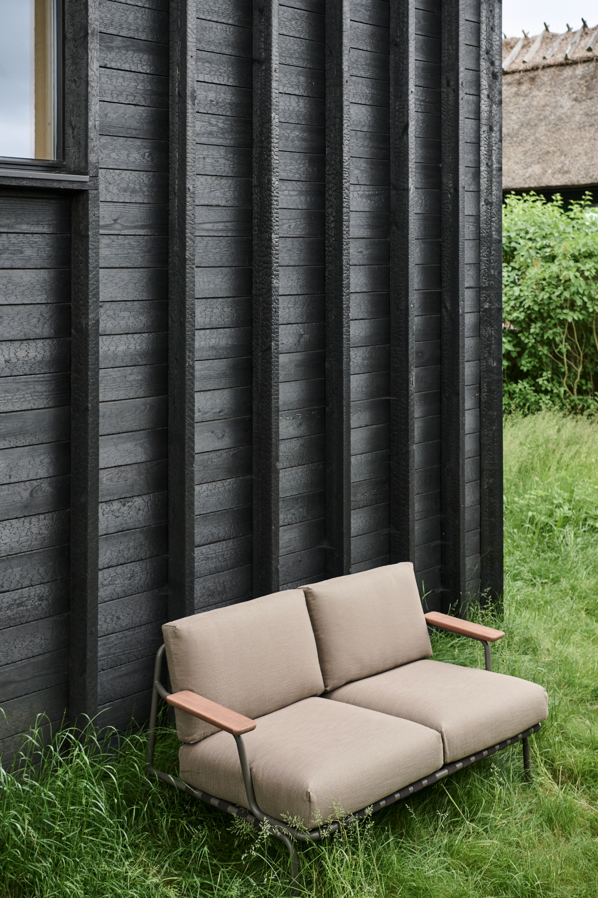 Settle 2 személyes Kültéri Kanapé, bordázott / tóp