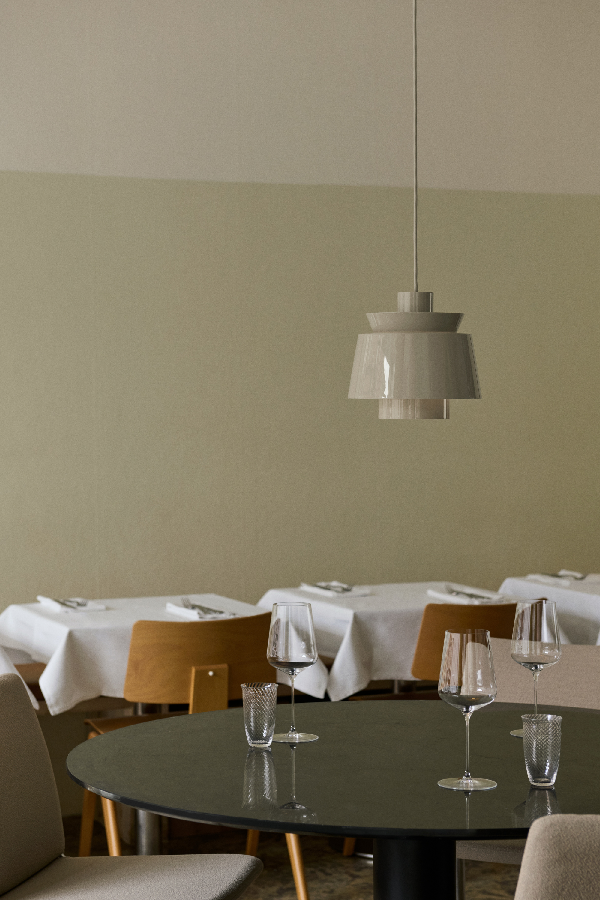 Utzon JU1 grey beige