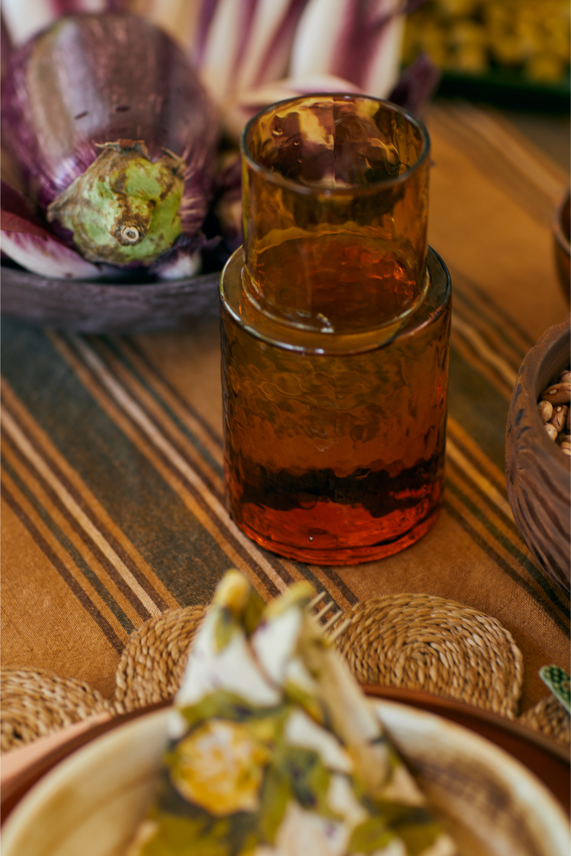 Tube carafe amber