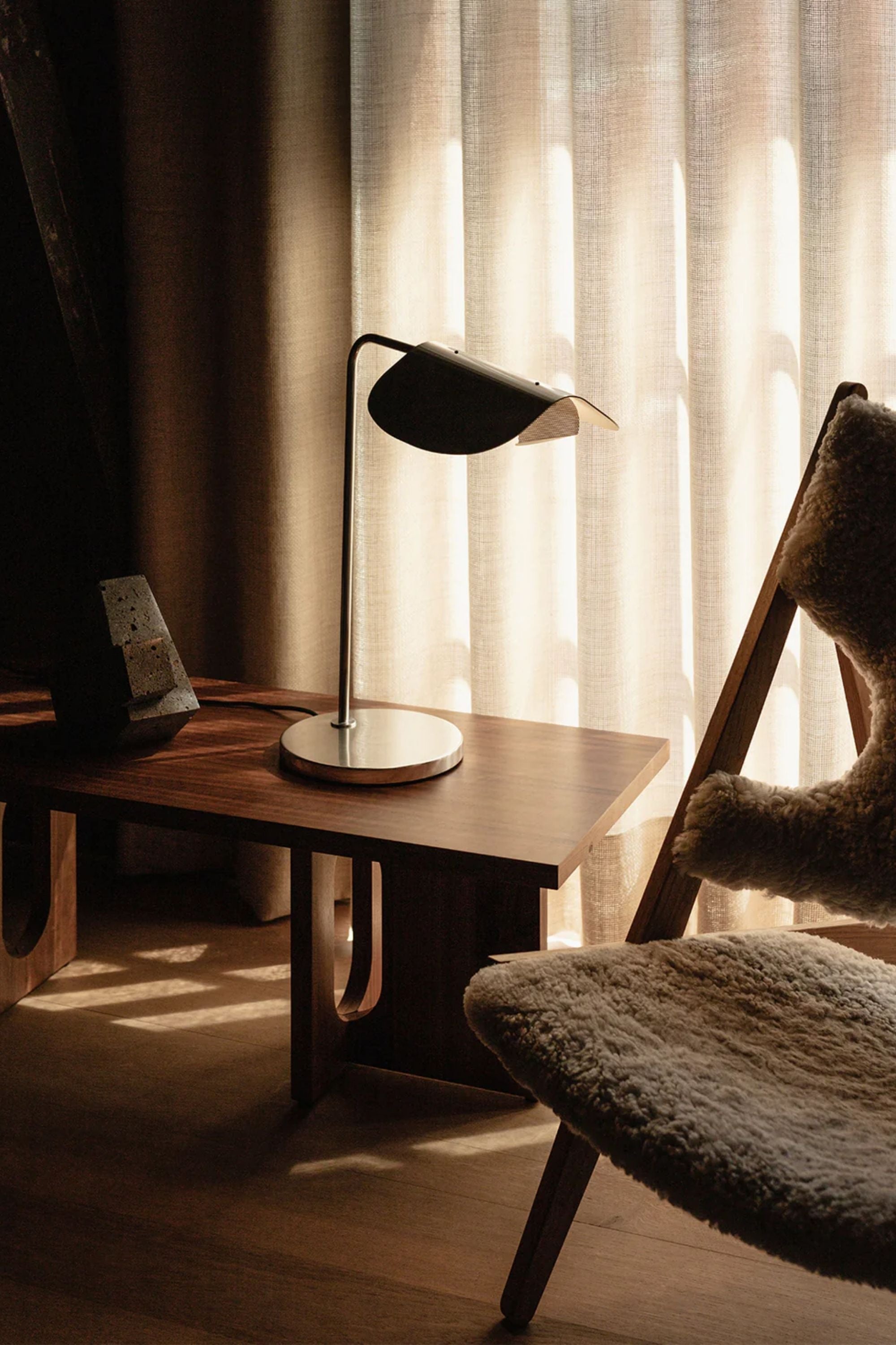 Wing Table Lamp
