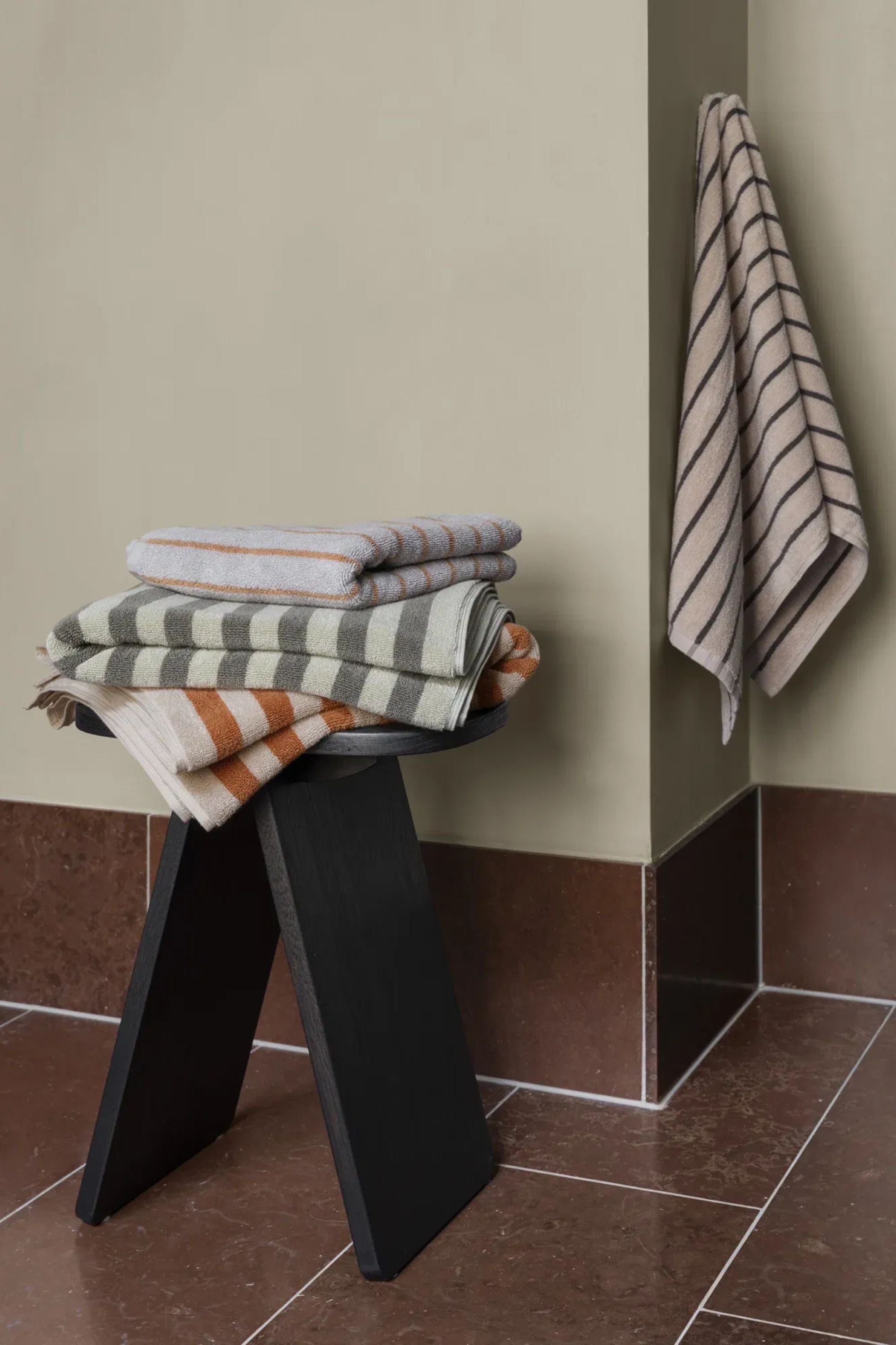 Arto kéztörlő micro chip/tan